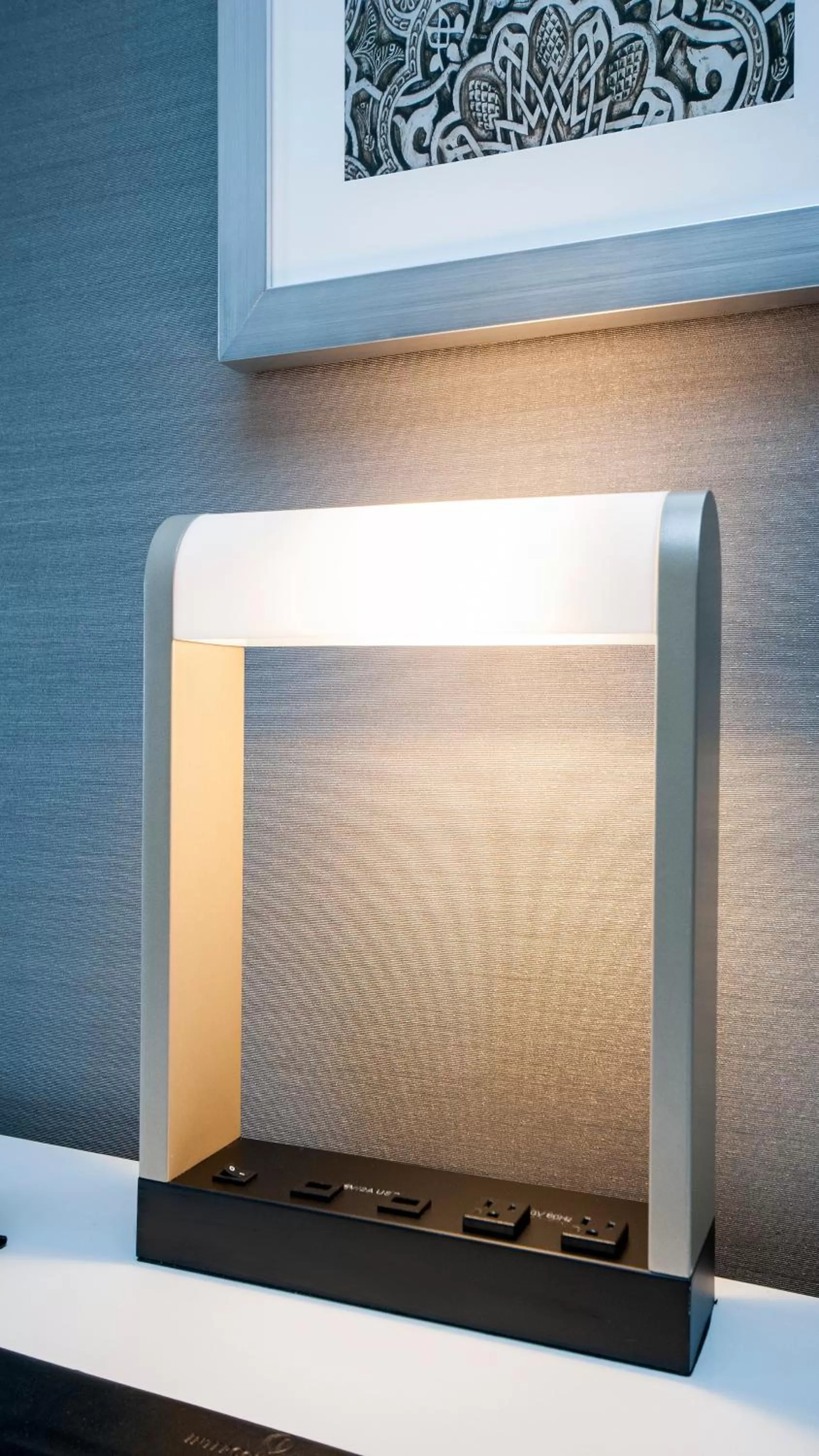 Seating area in InterContinental Kansas City at the Plaza by IHG