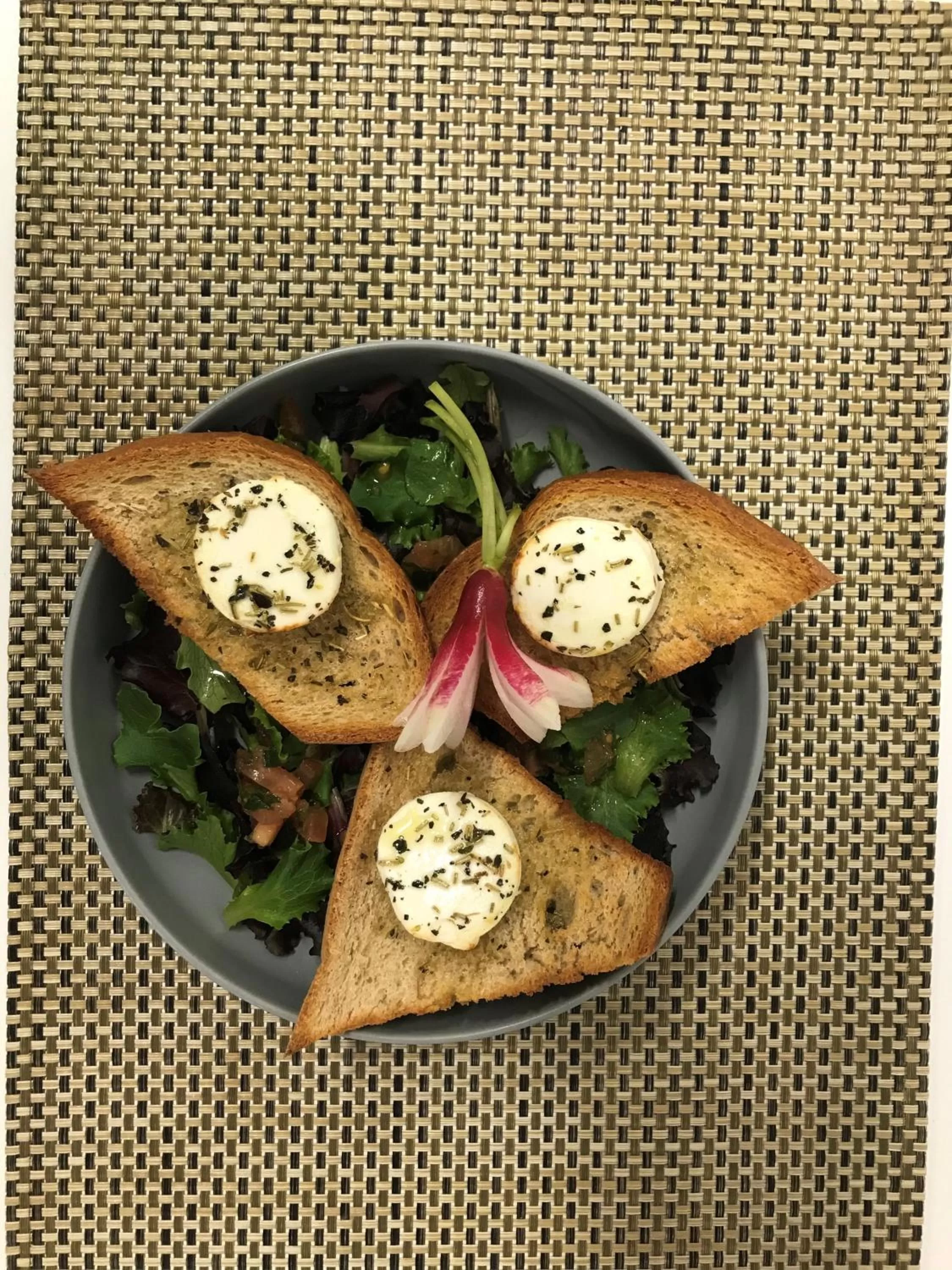 Restaurant/places to eat in Hôtel restaurant Kyriad Fréjus