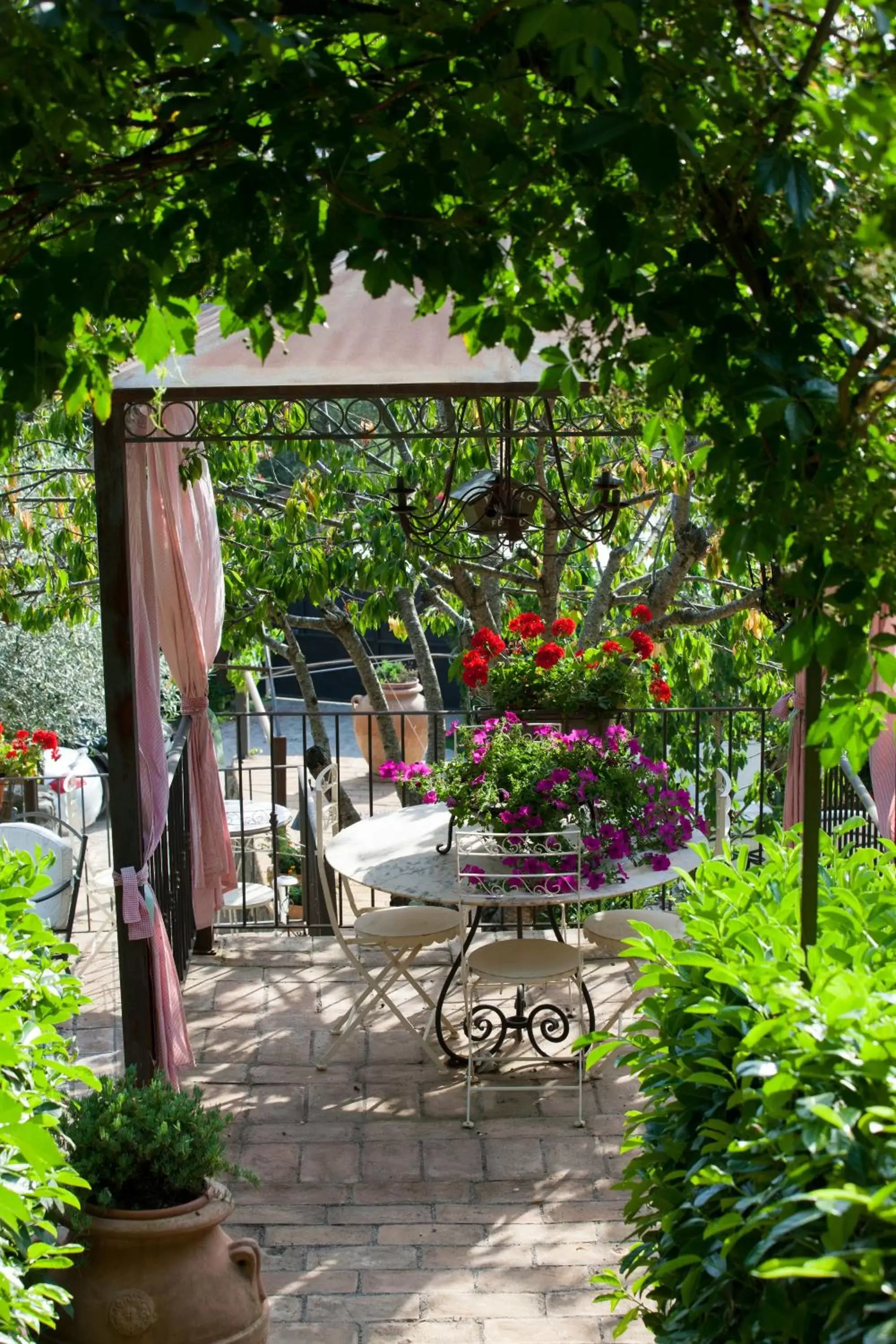 Garden in Piccolo Feudo Green Resort