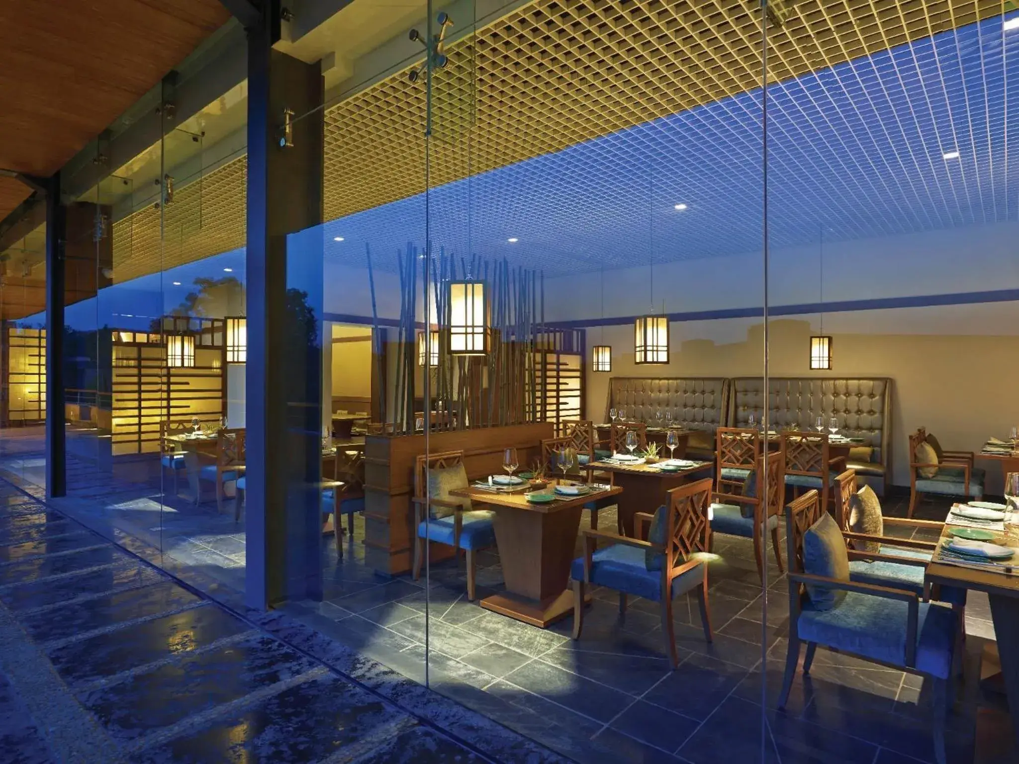 Restaurant/Places to Eat in The Gateway Resort Damdama Lake