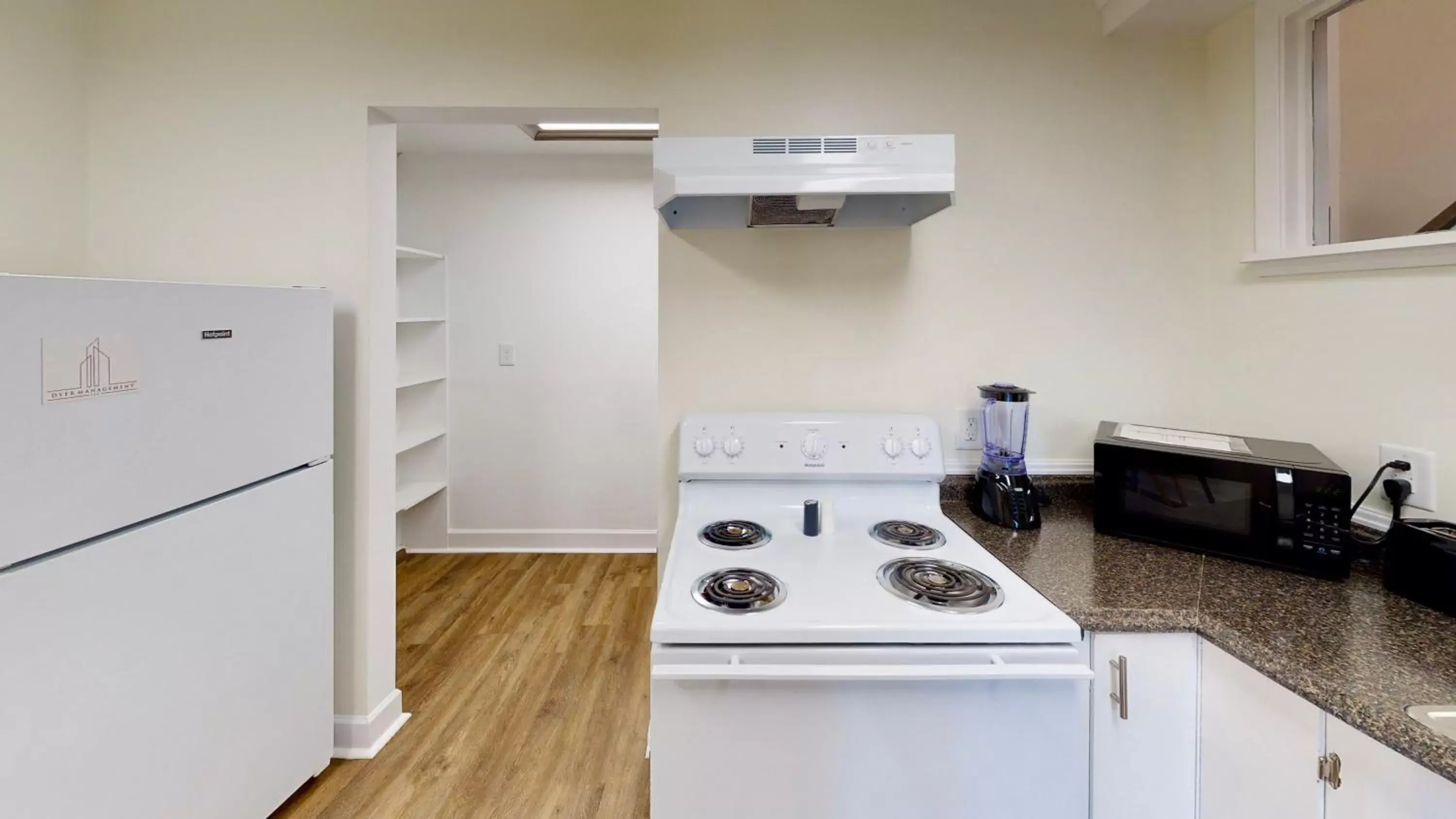 Kitchen/Kitchenette in The Lofts at 107