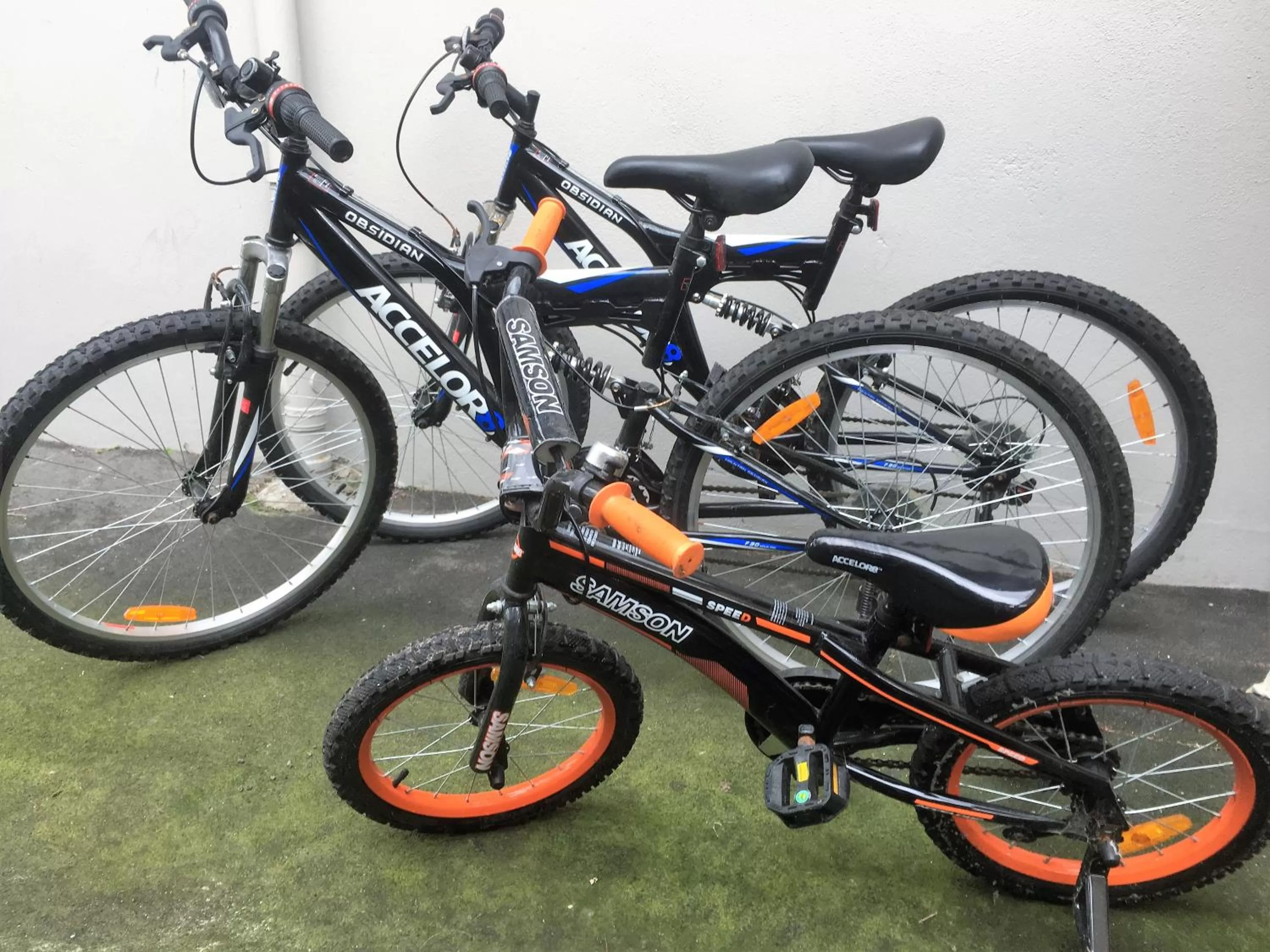 Cycling in Arthur's Court Motor Lodge