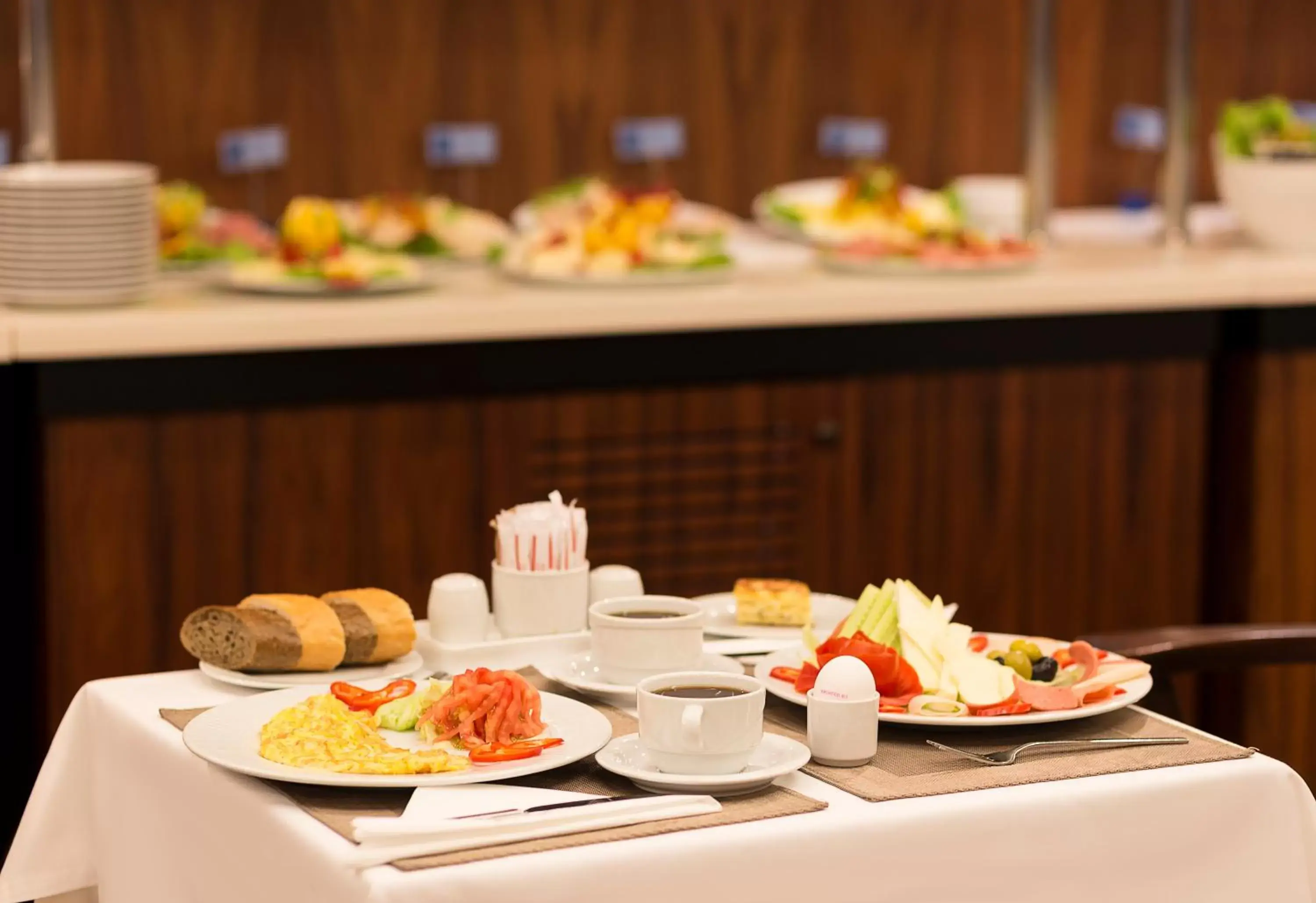 Breakfast, Restaurant/Places to Eat in Taxim Express Bosphorus Hotel