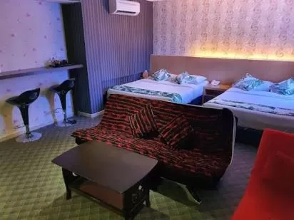 Grandeur Hotel And Spa