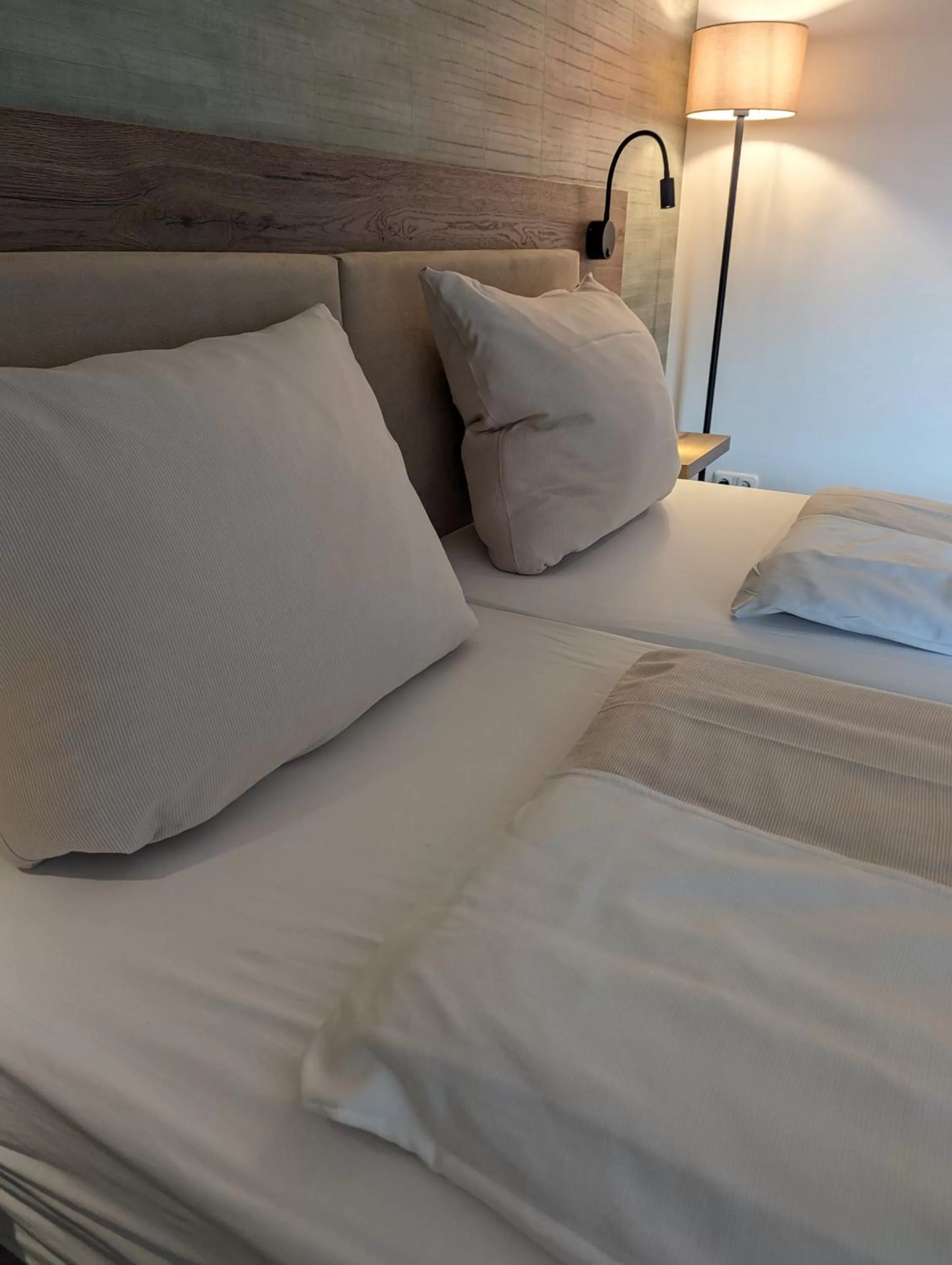 Bed in PaGa - Parkgaststaette