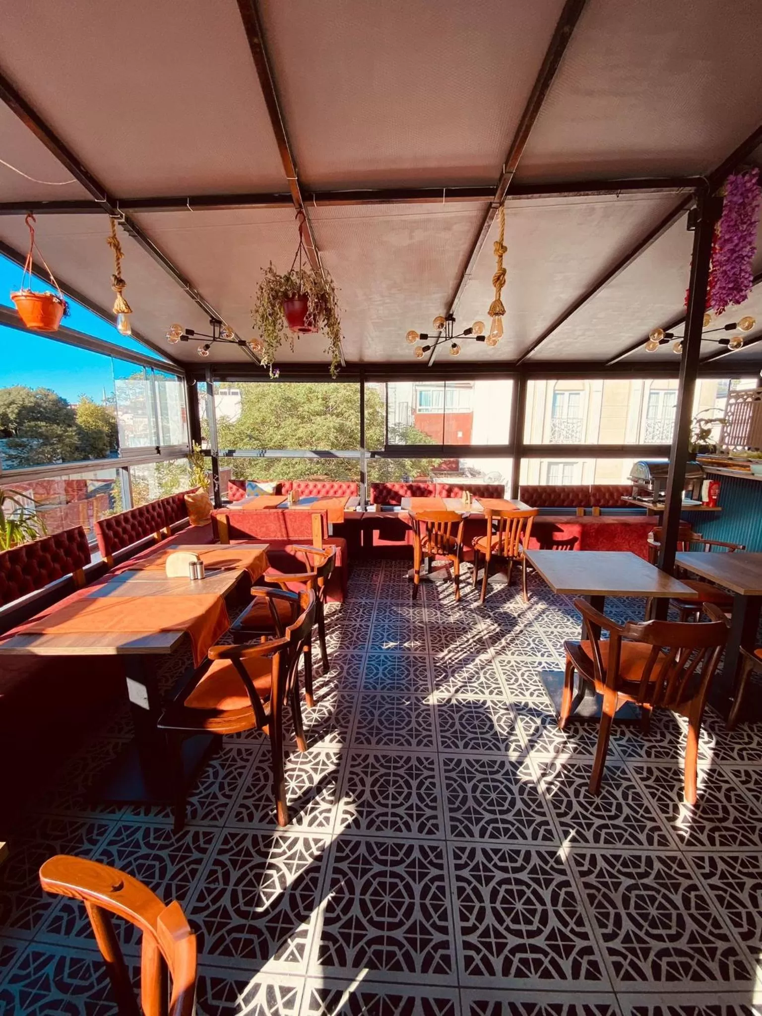 Restaurant/places to eat in Ottoman Luxury Hotel