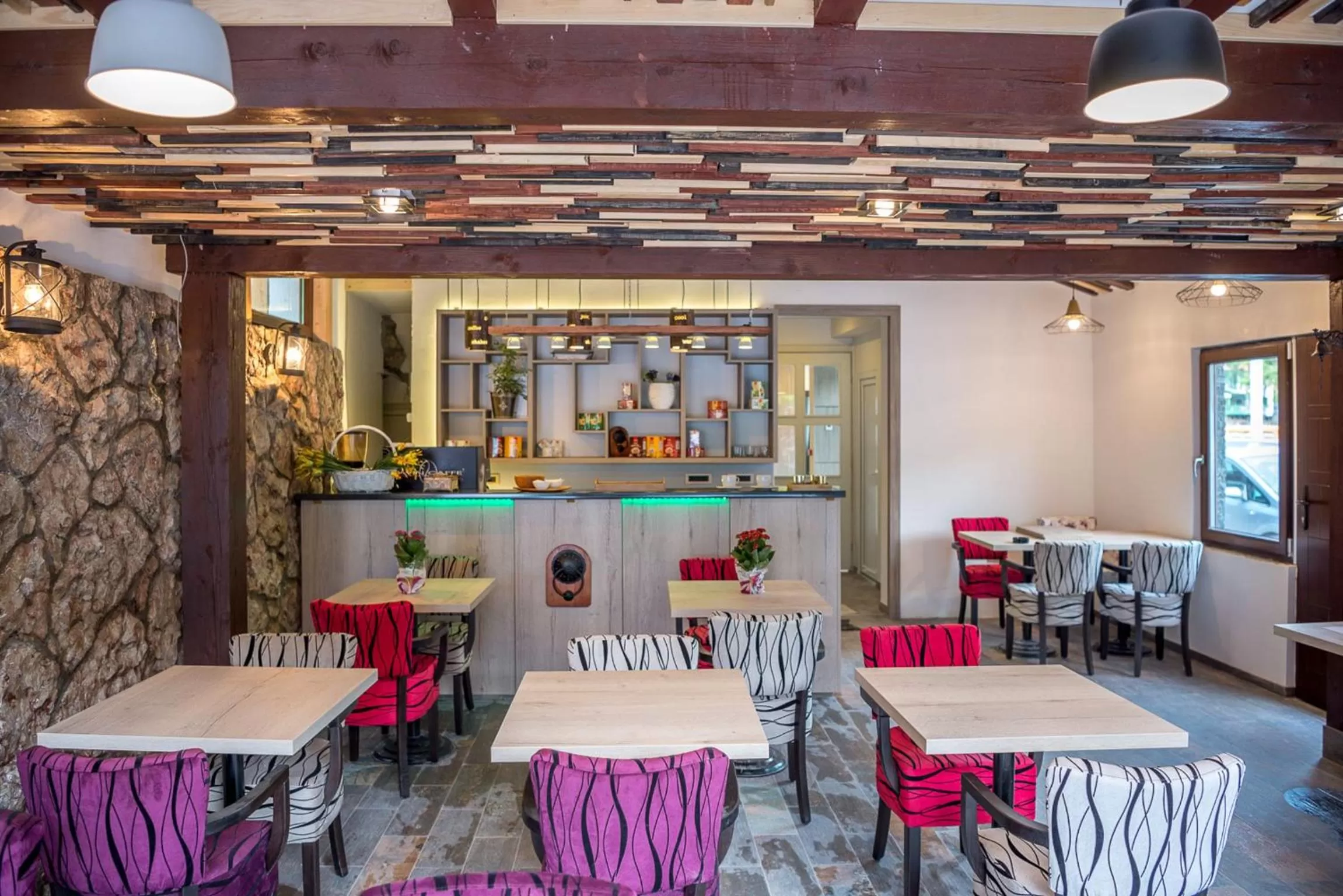 Restaurant/places to eat in Heritage Hotel Gate of Sarajevo