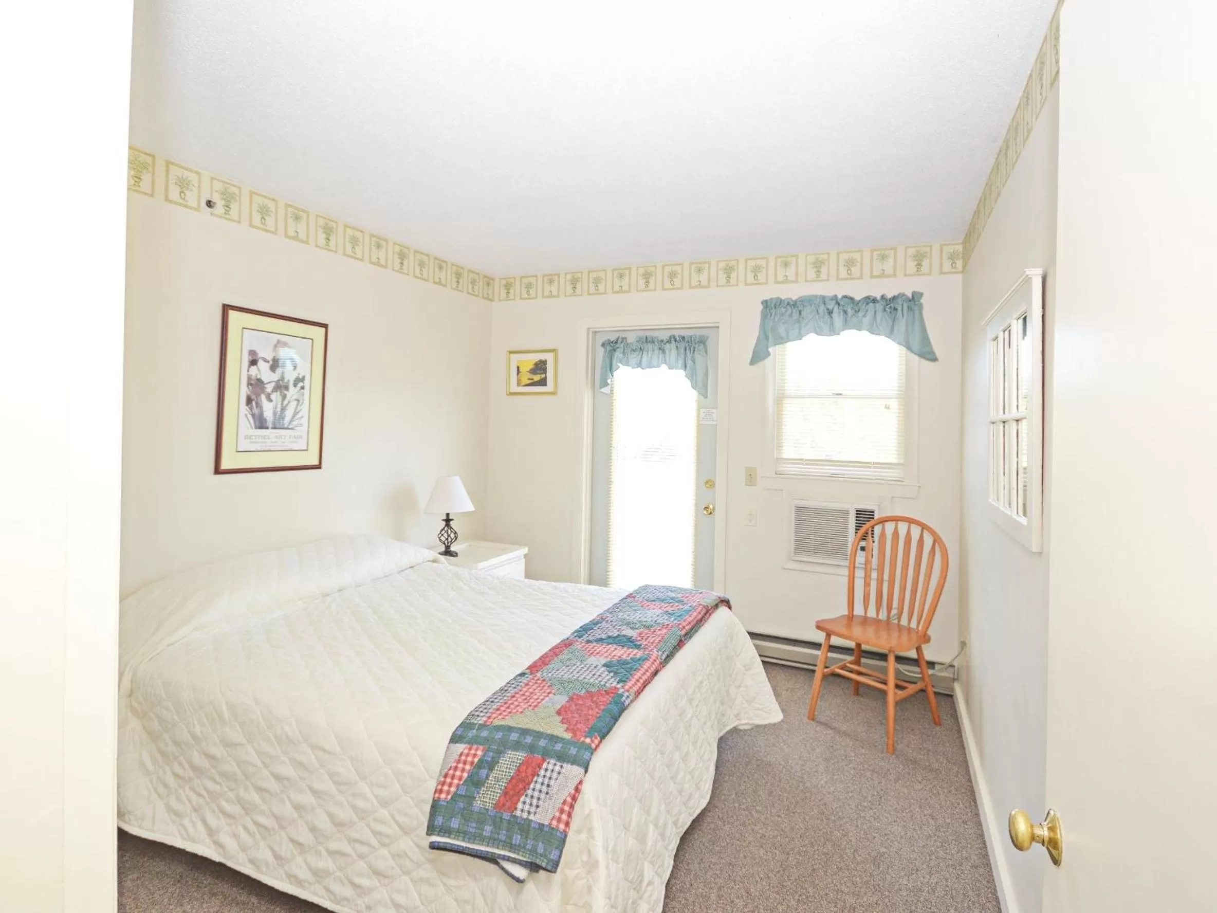 Bedroom, Bed in River View Resort