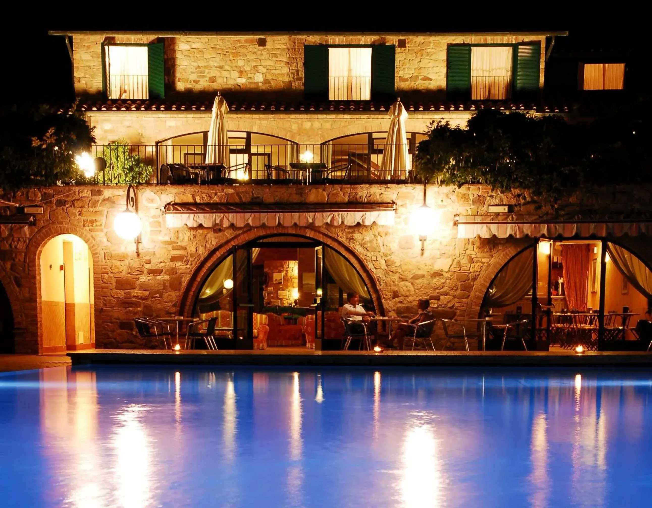 Activities, Swimming Pool in Casanova - Wellness Center La Grotta Etrusca
