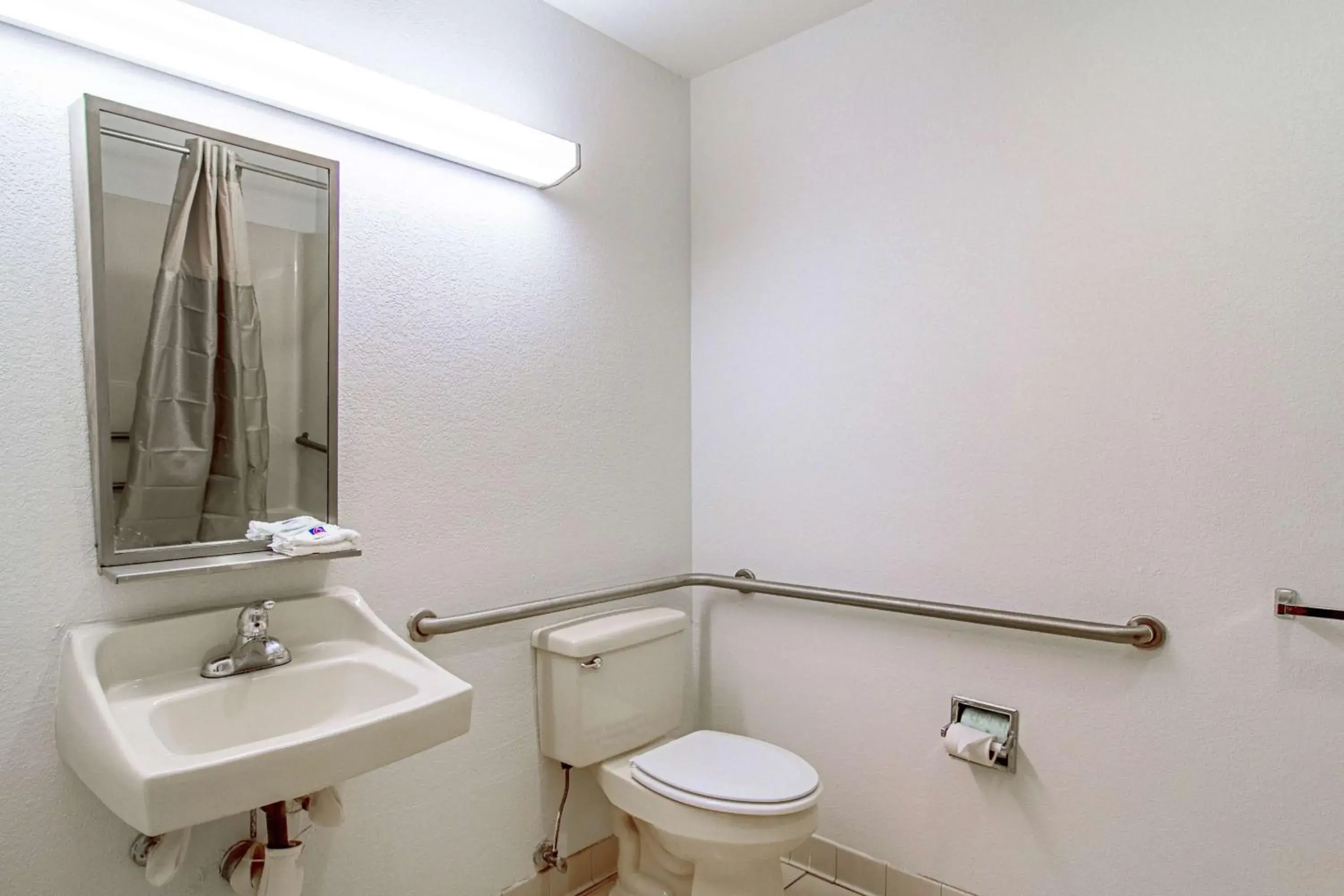 Bathroom in Americas Best Value Inn & Suites Brunswick