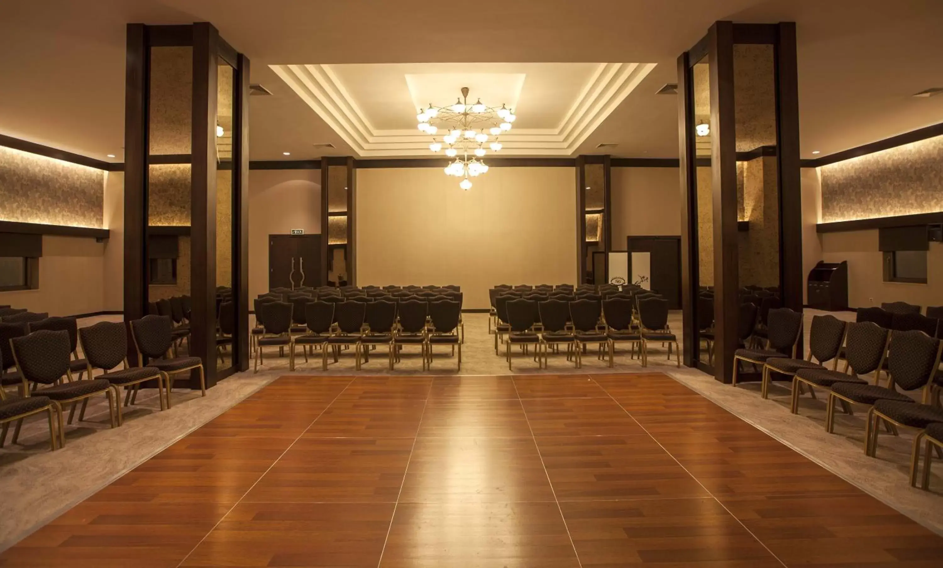 Business facilities in Grand Hotel Gaziantep