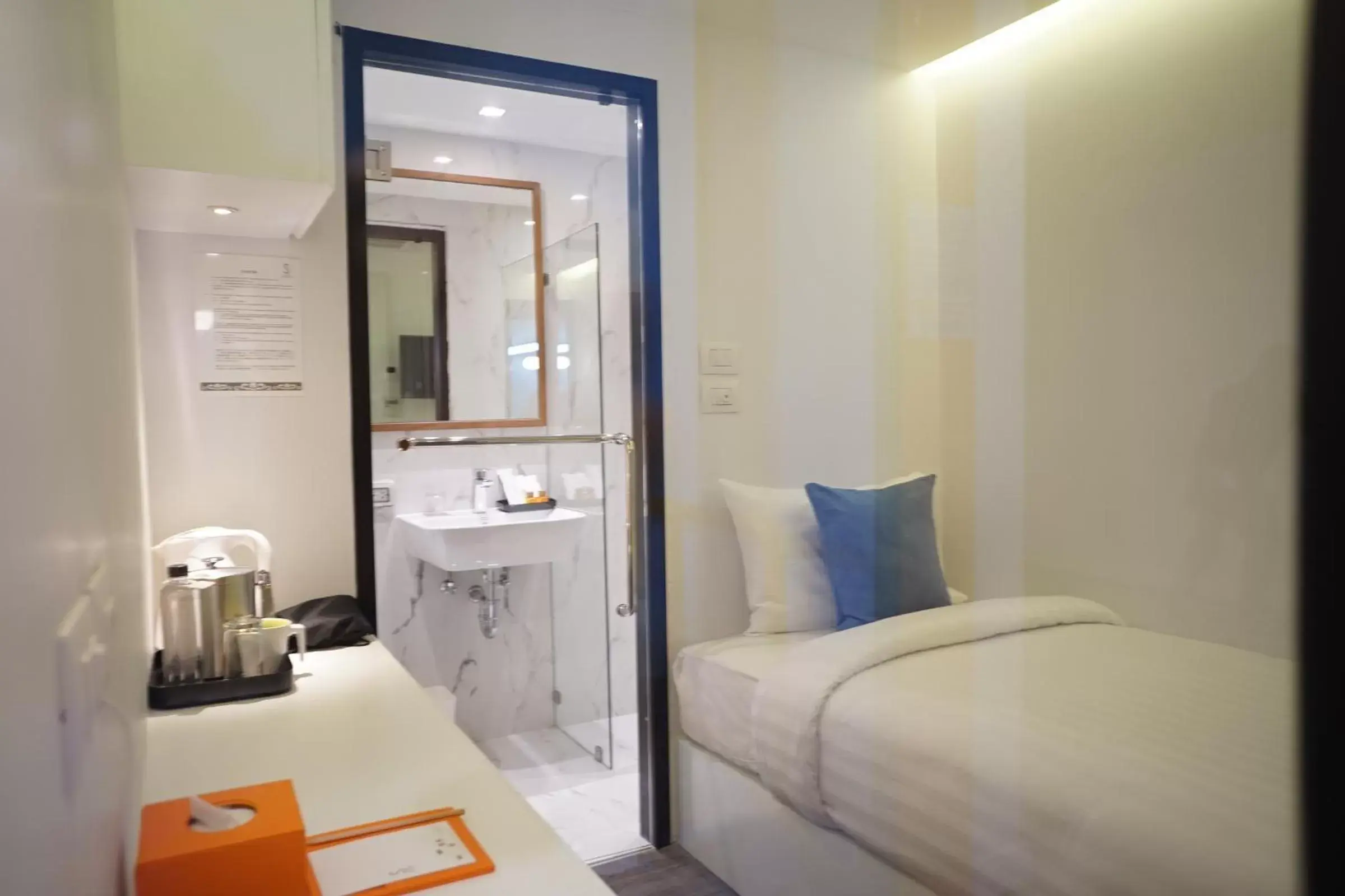 Bed in S Box Sukhumvit Hotel - SHA Extra Plus