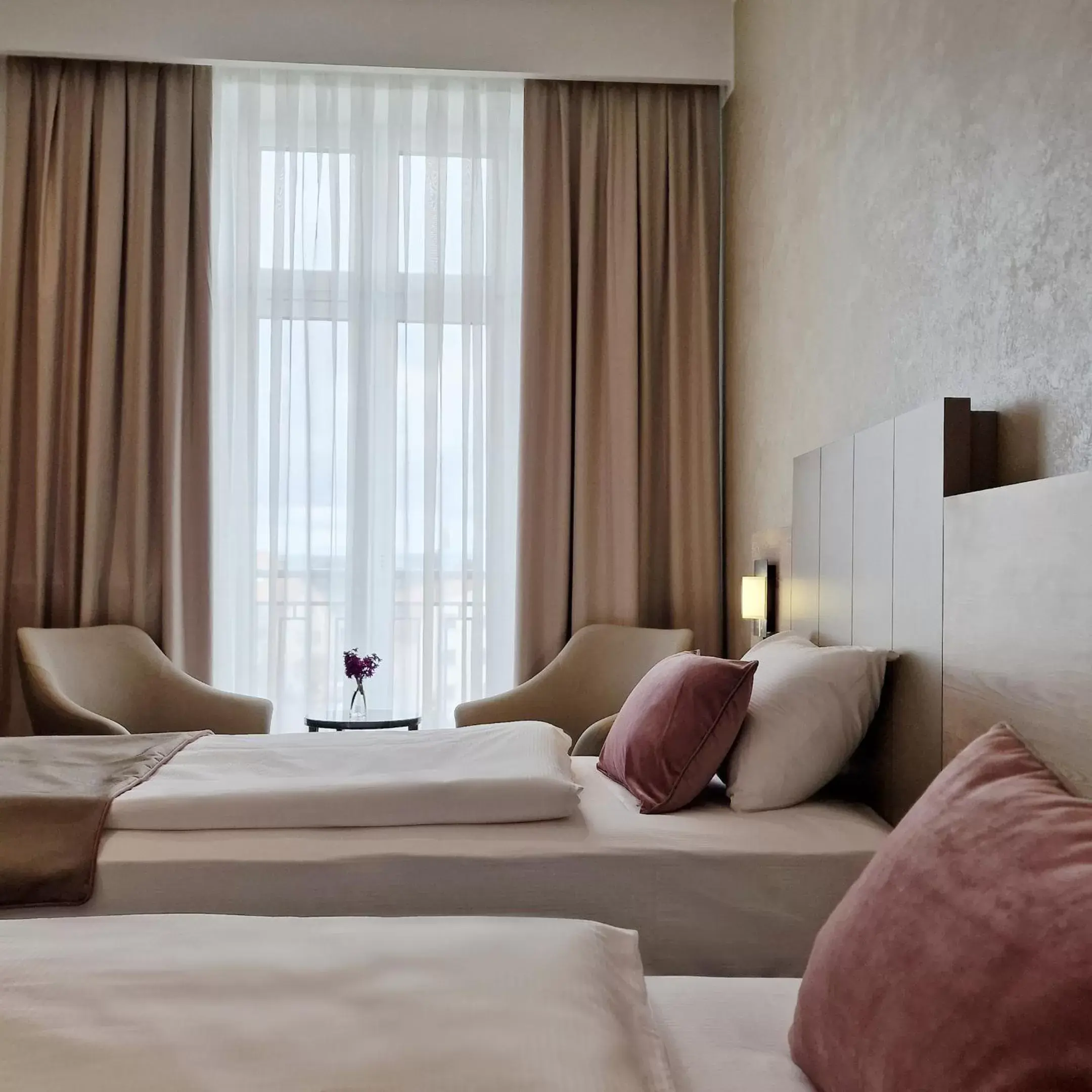 Superior Twin Room in Hotel KAISERHOF Superior Twin Room in Hotel KAISERHOF