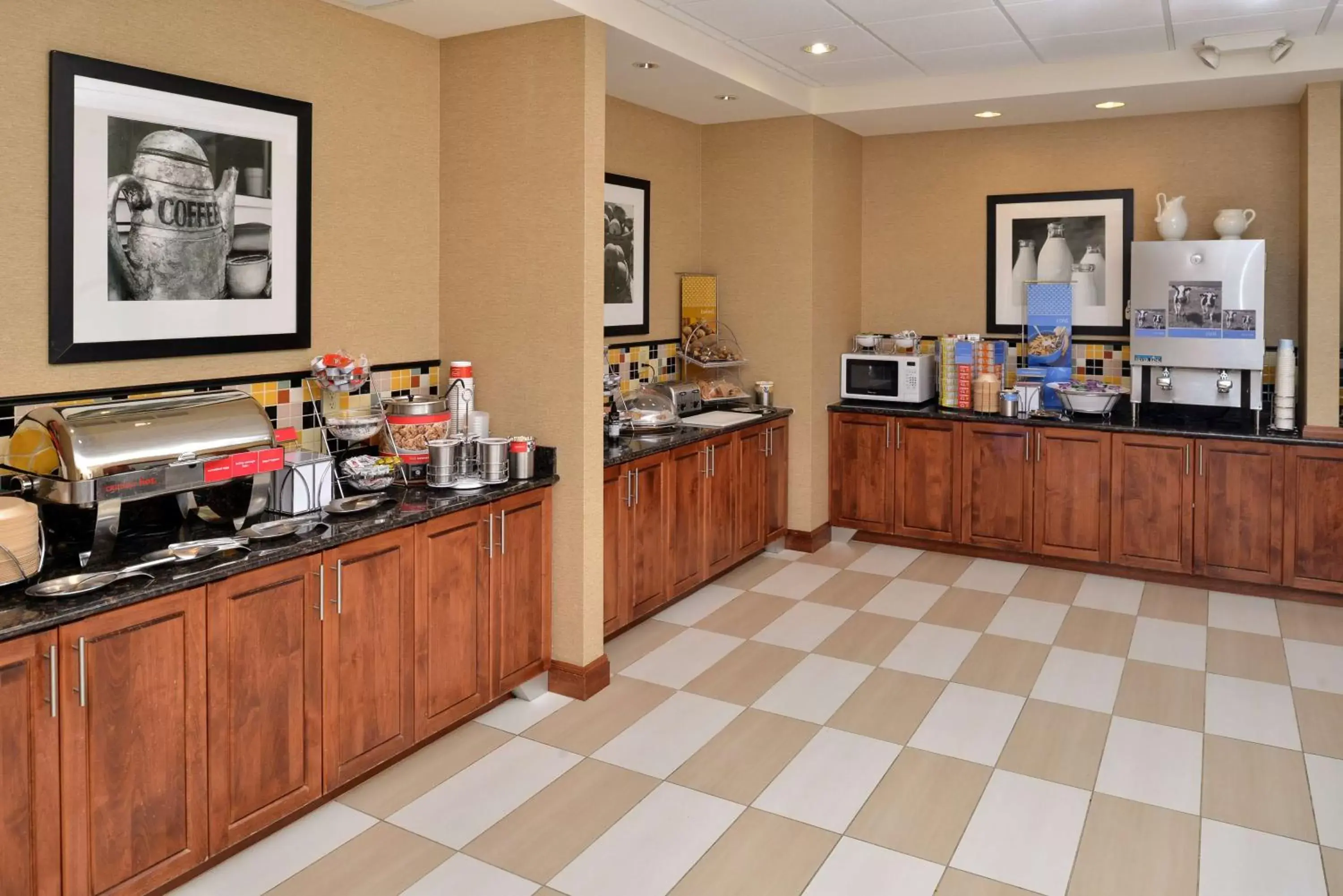 Restaurant/places to eat in Hampton Inn Rock Springs Restaurant/places to eat in Hampton Inn Rock Springs