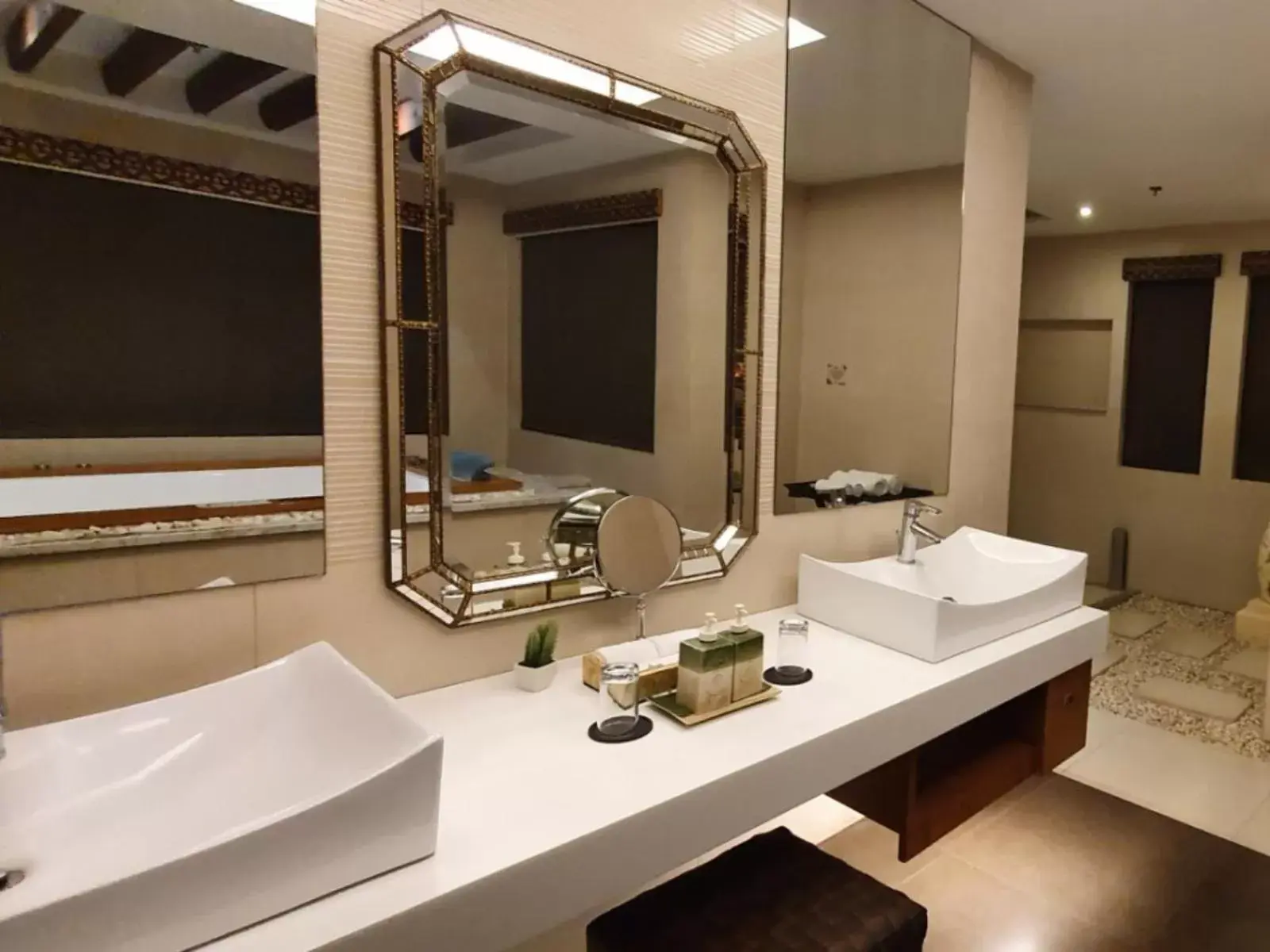 Bathroom in Princesa Garden Island Resort and Spa