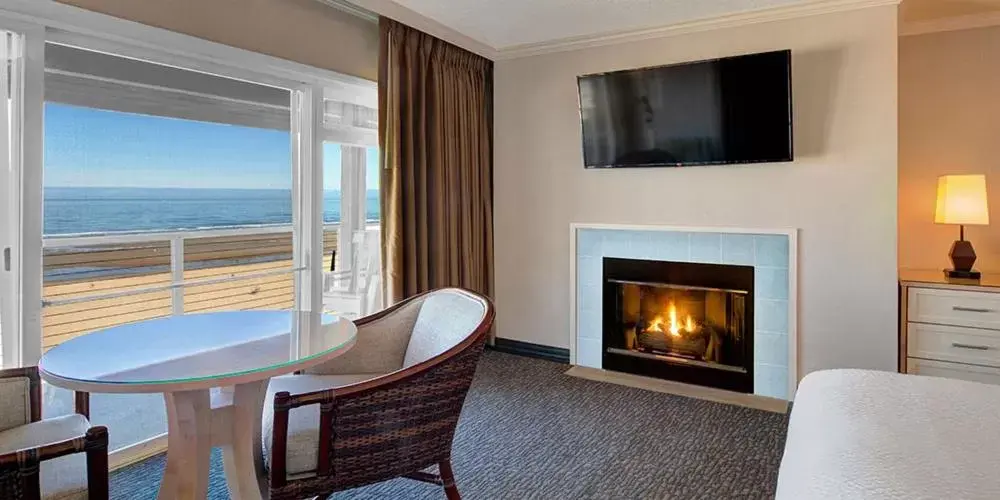 Seating Area in Hallmark Resort in Cannon Beach