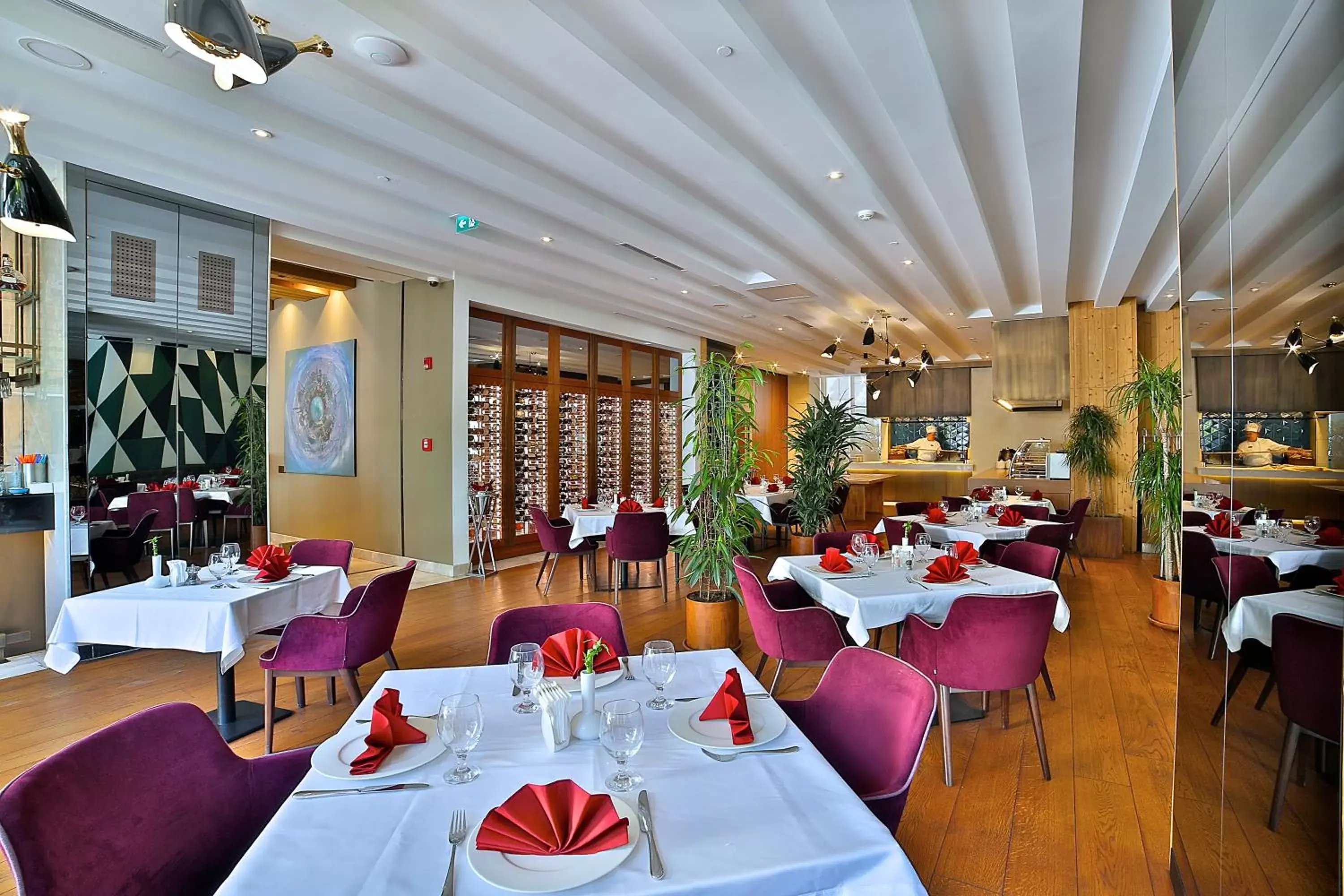 Restaurant/Places to Eat in Dosso Dossi Hotels & Spa Downtown