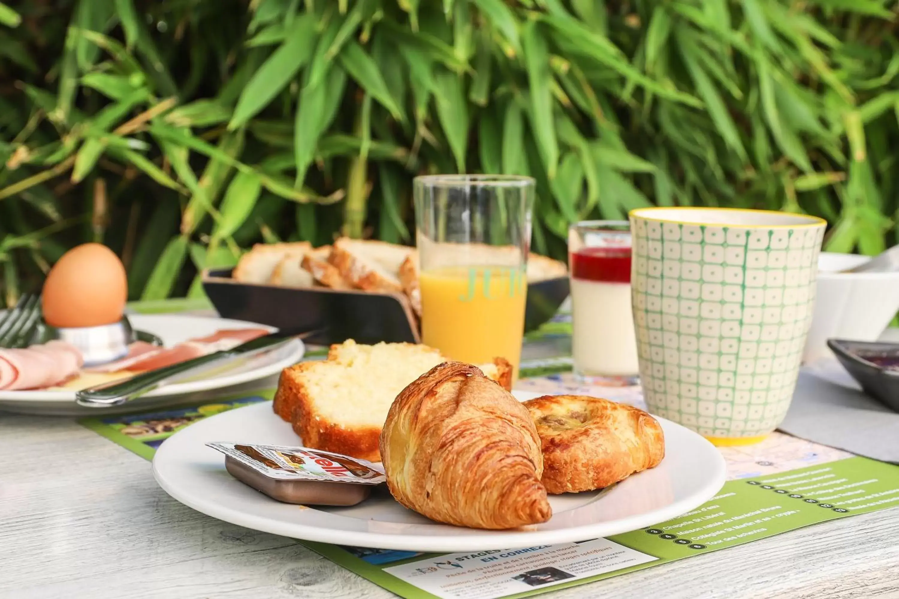 Continental breakfast, Breakfast in Hôtel La Réserve de Brive