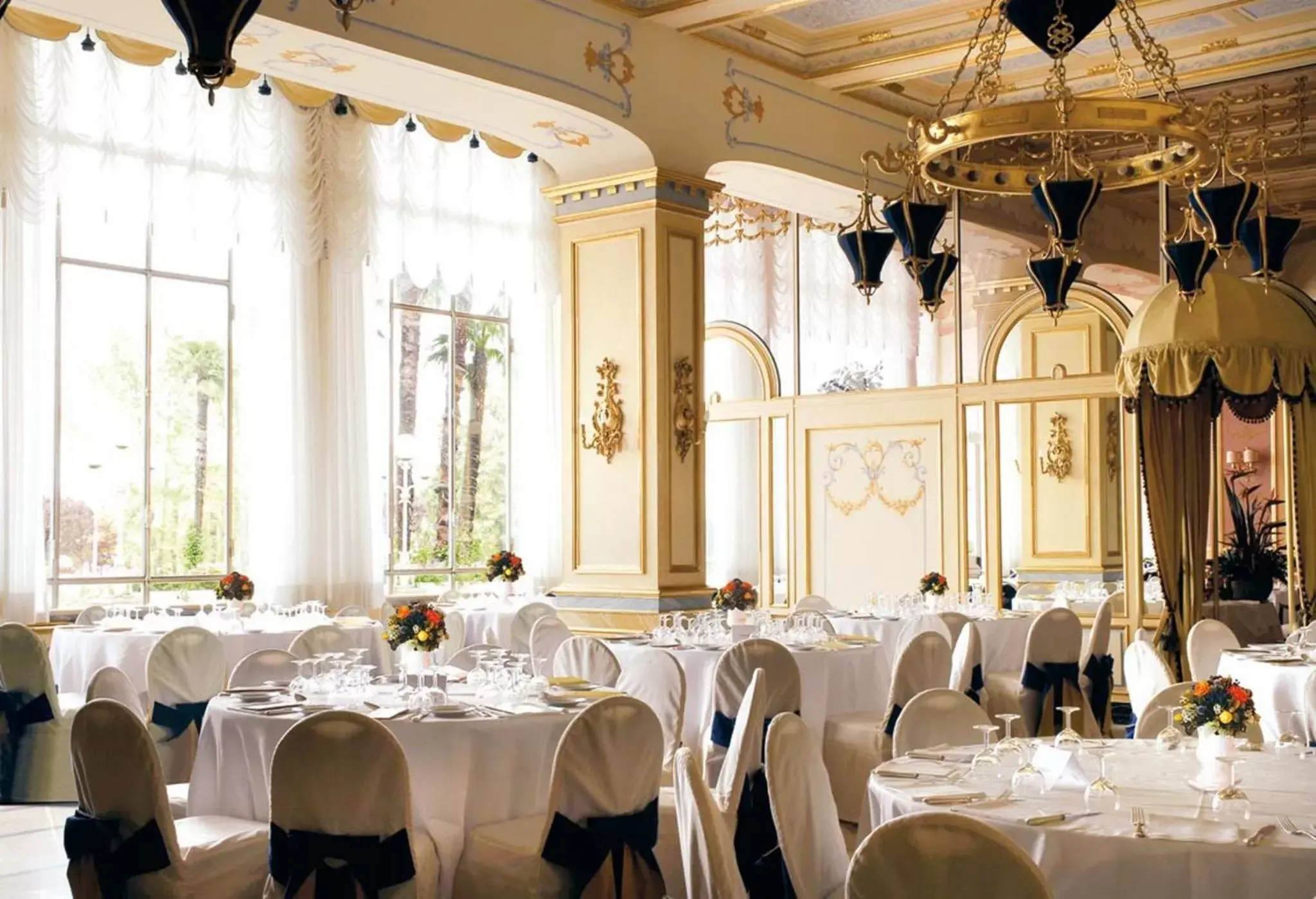 Restaurant/places to eat in Hotel Regina Palace Restaurant/places to eat in Hotel Regina Palace