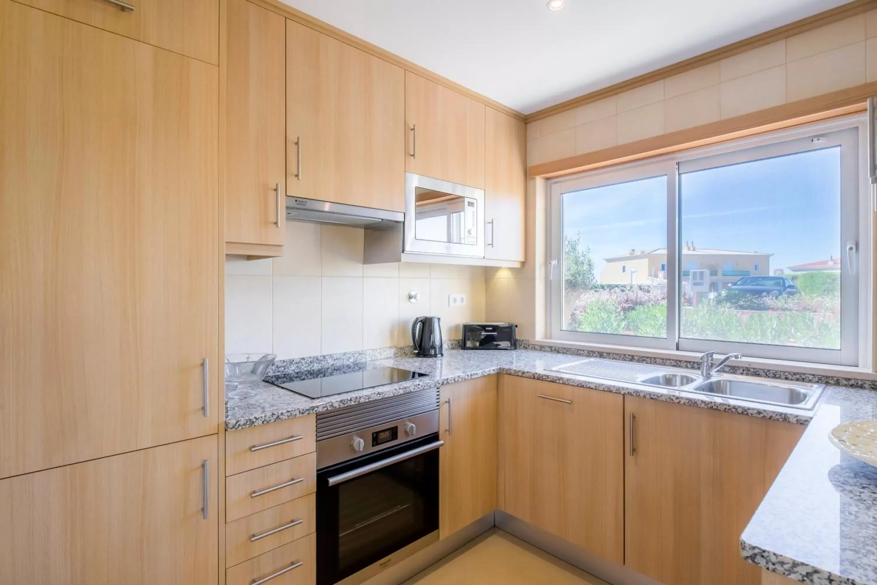 Kitchen or kitchenette, Kitchen/Kitchenette in Boavista Golf & Spa - Bela Colina Village