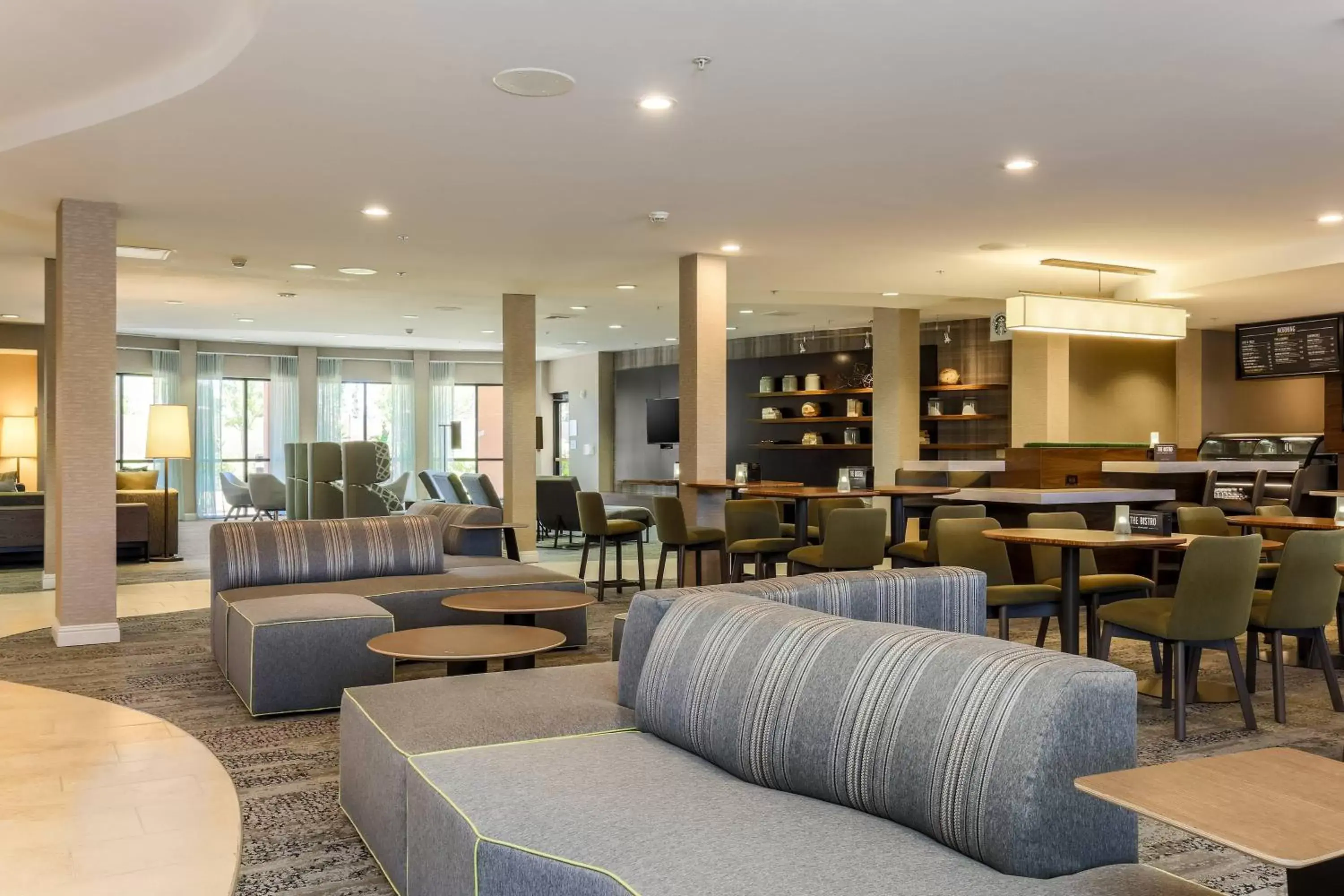 Lobby or reception, Lounge/Bar in Courtyard by Marriott Roseville Galleria Mall/Creekside Ridge Drive