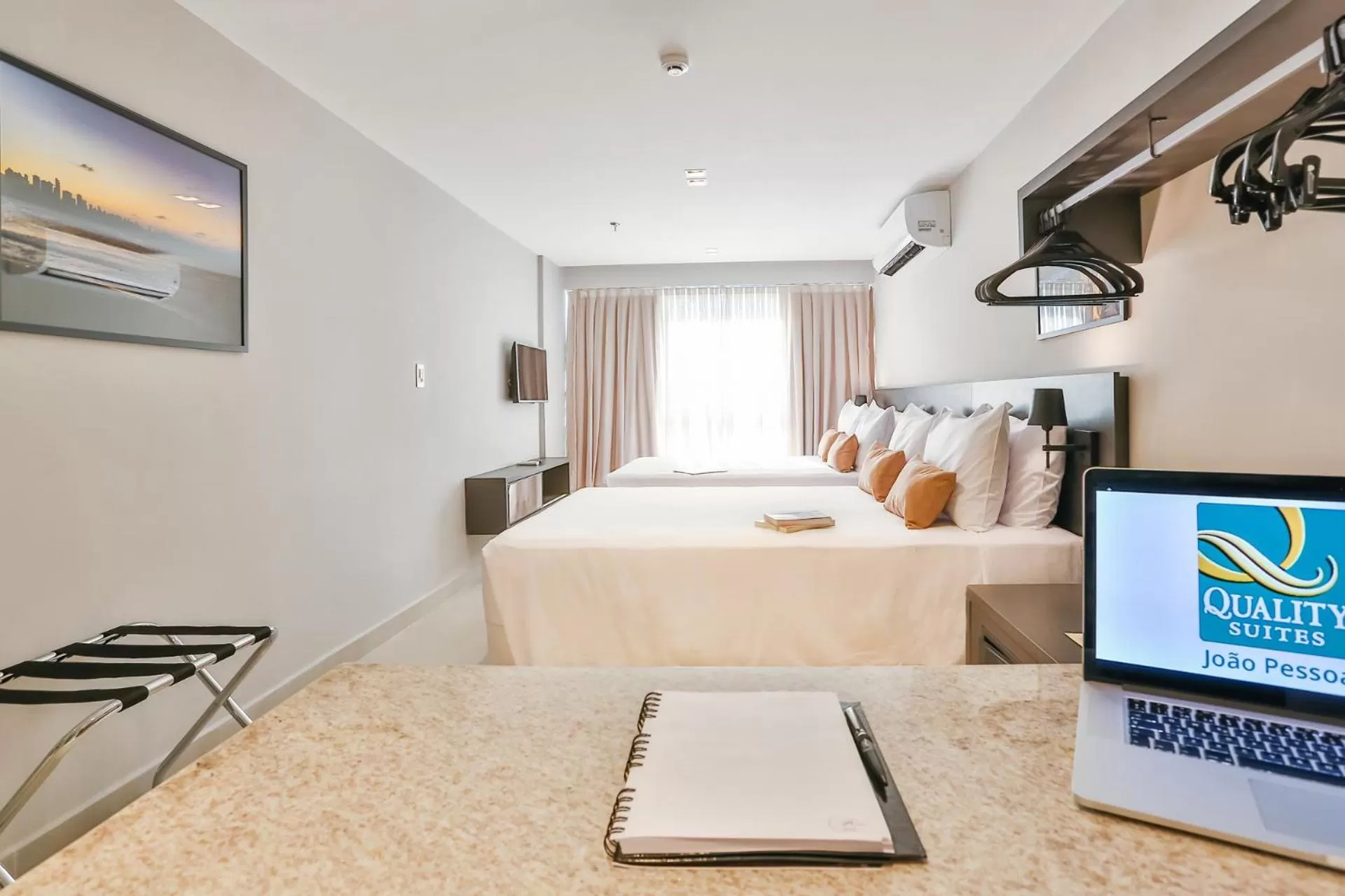 Communal lounge/ TV room, Bed in Quality Suítes João Pessoa