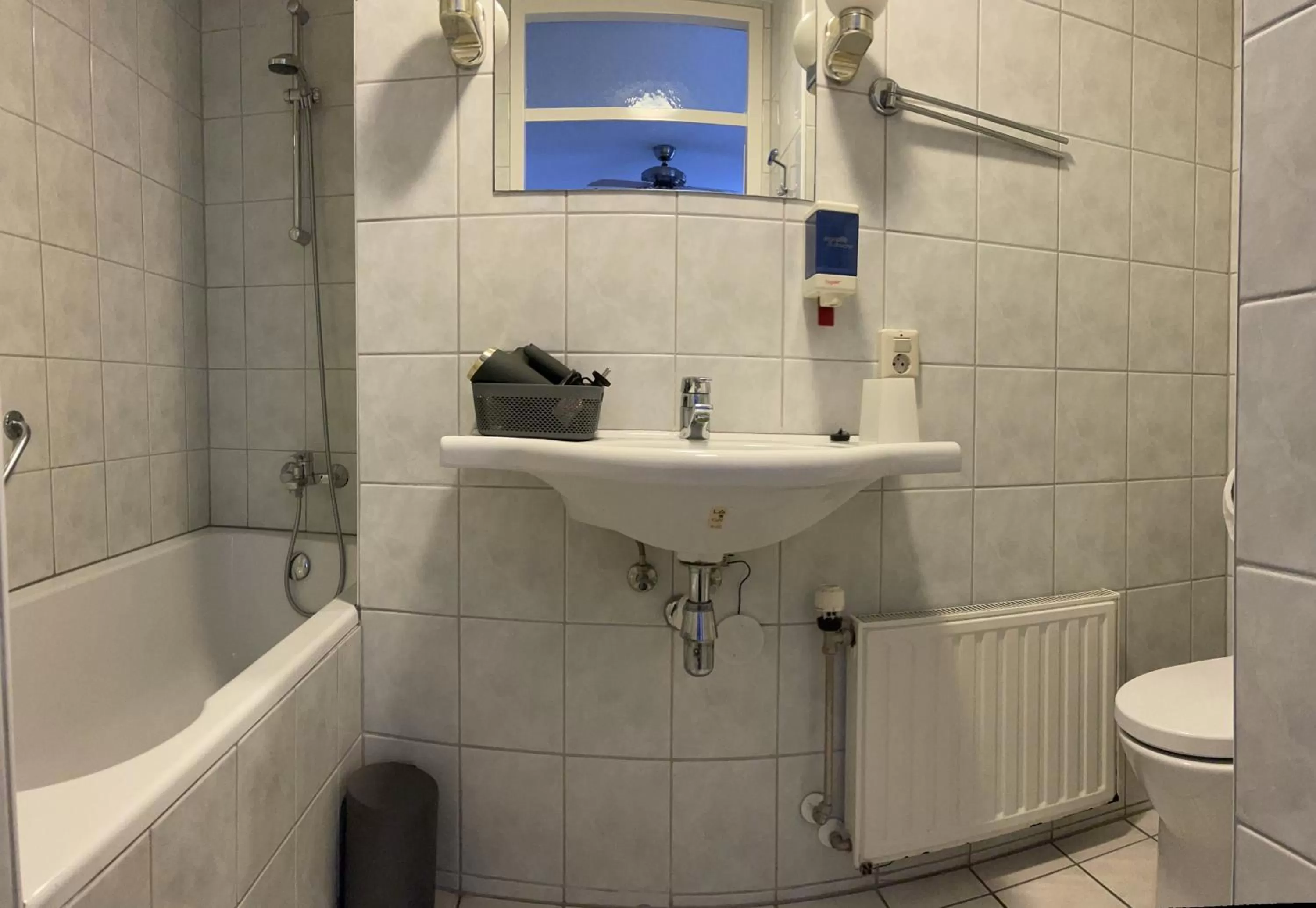 Bathroom in Hotel van Oppen