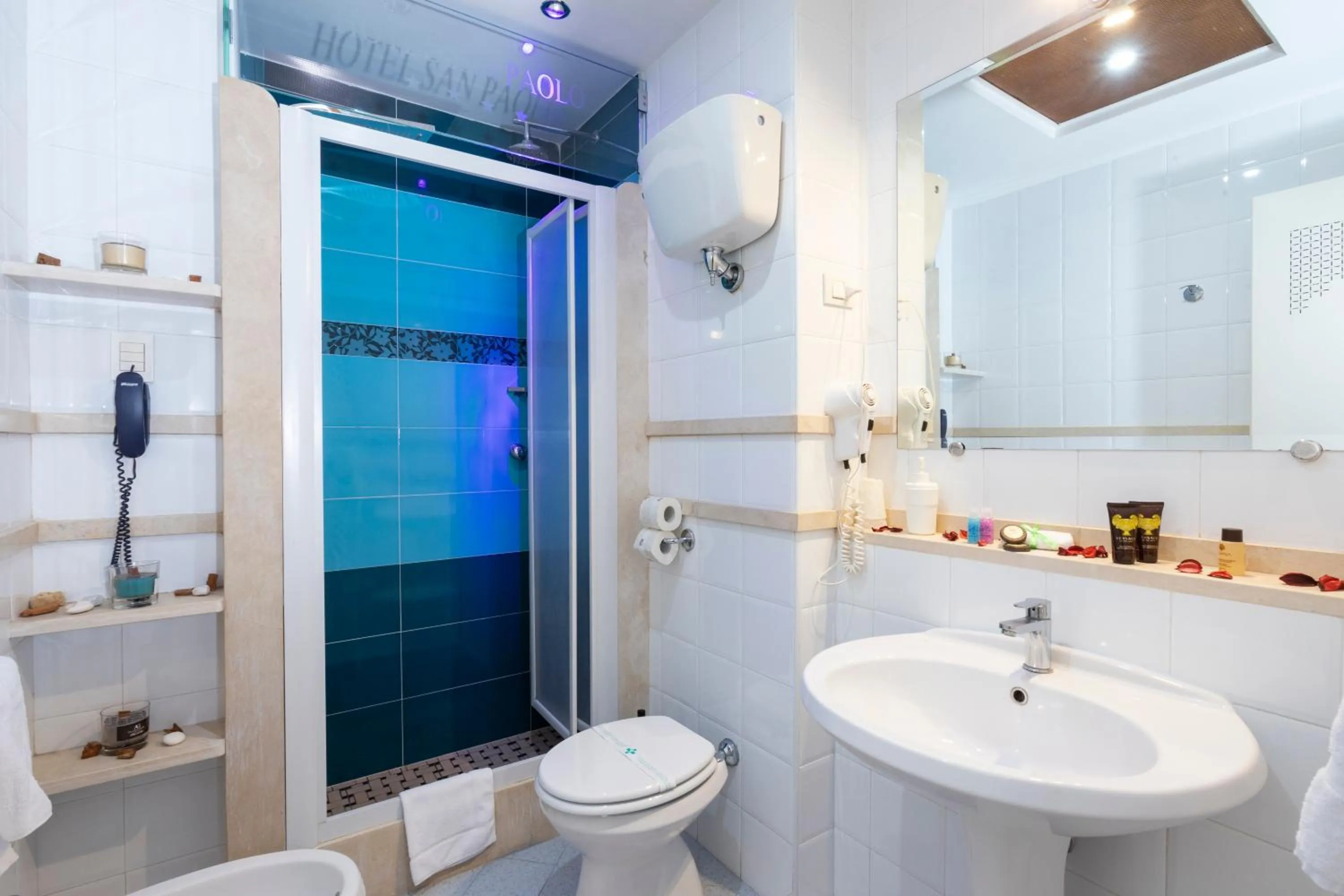 Shower in Hotel San Paolo