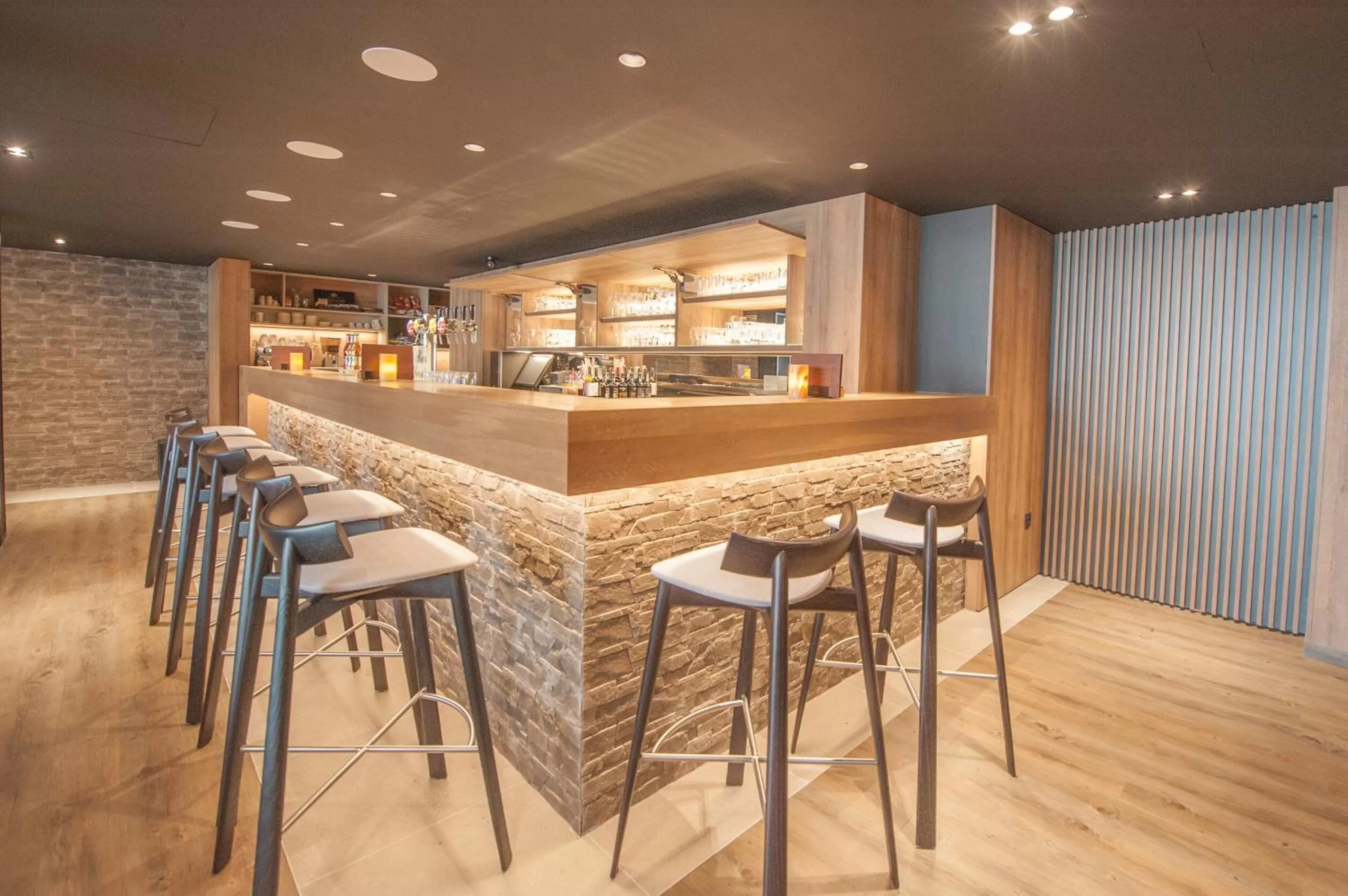 Lounge or bar in Ostend Hotel