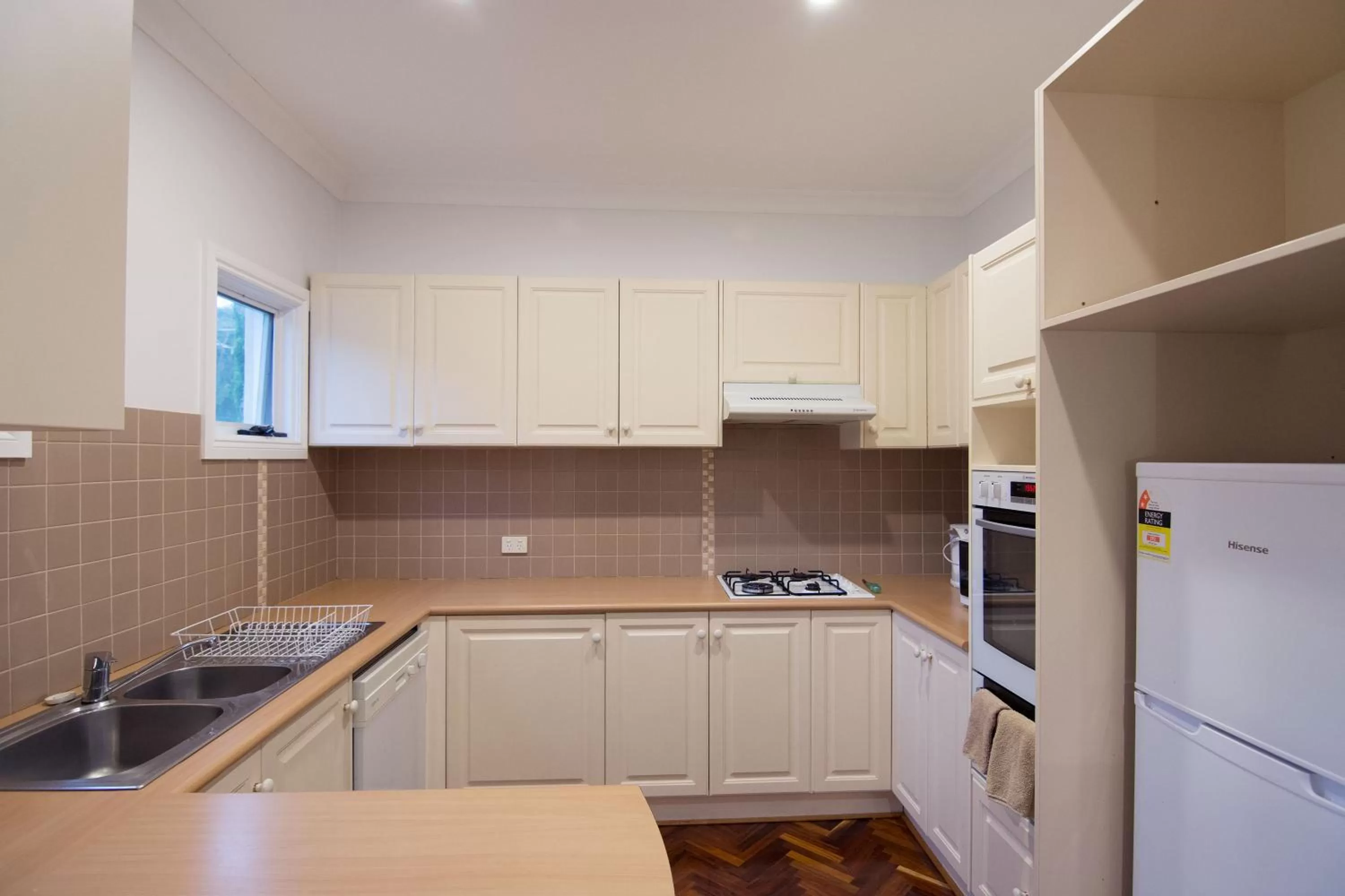 Kitchen or kitchenette in Best Western Plus Buckingham International