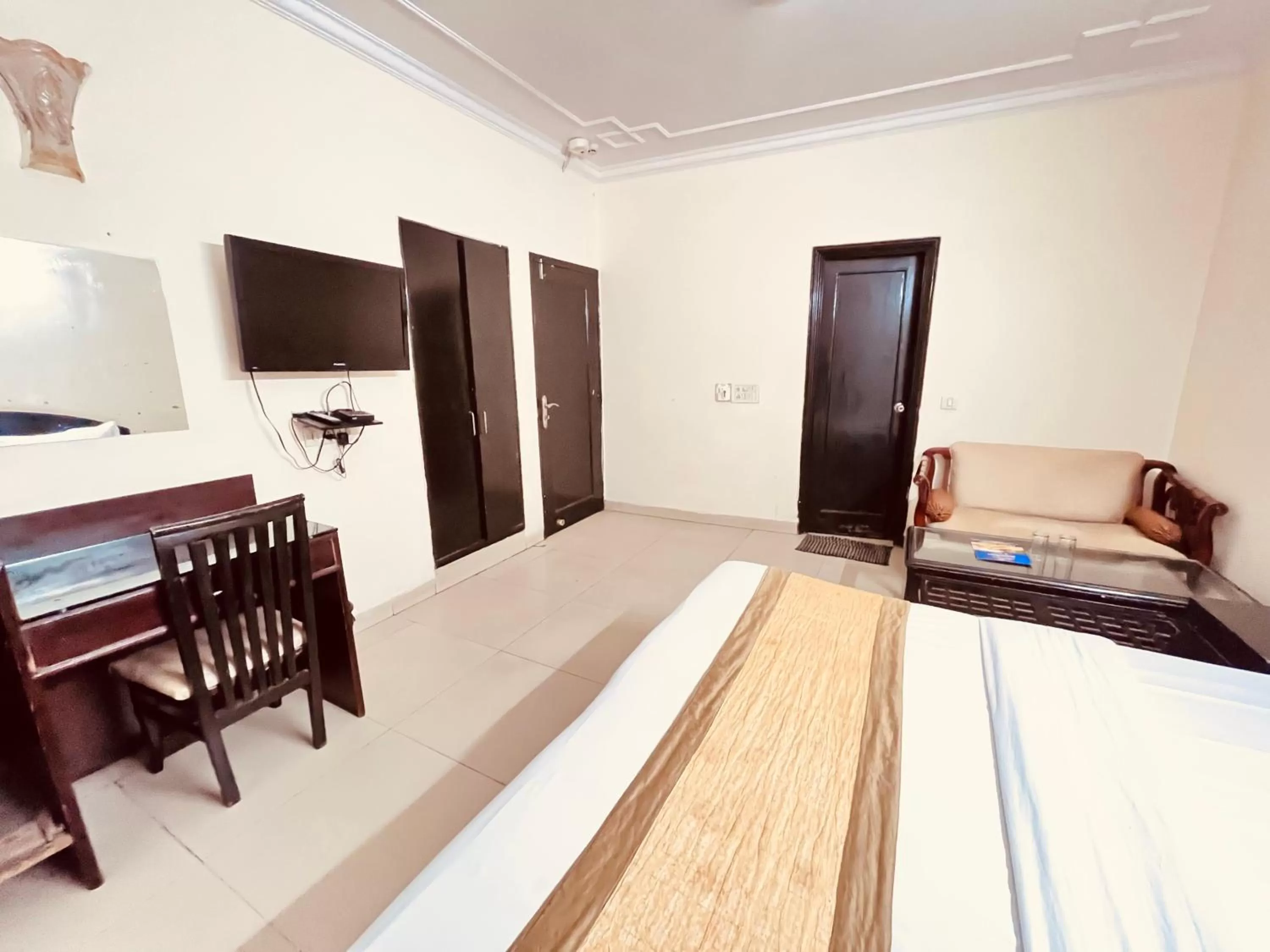 Bed in Ashoka Hotel Karol Bagh Delhi