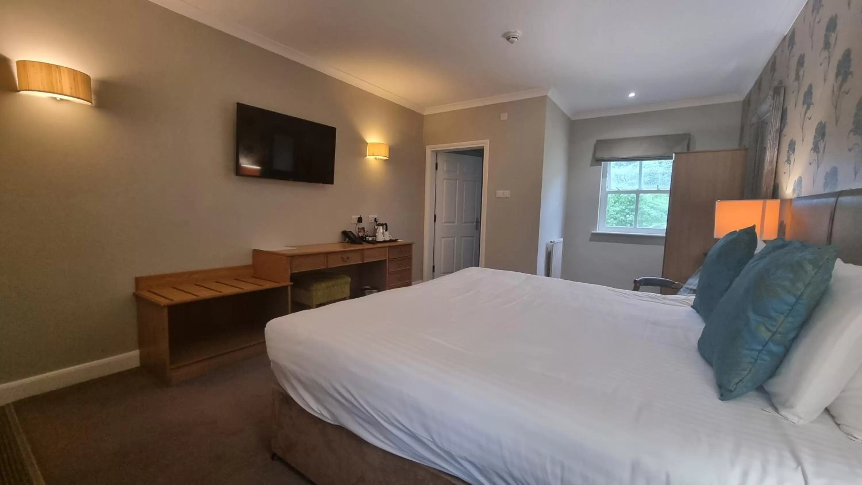 Bed in Makeney Hall Hotel