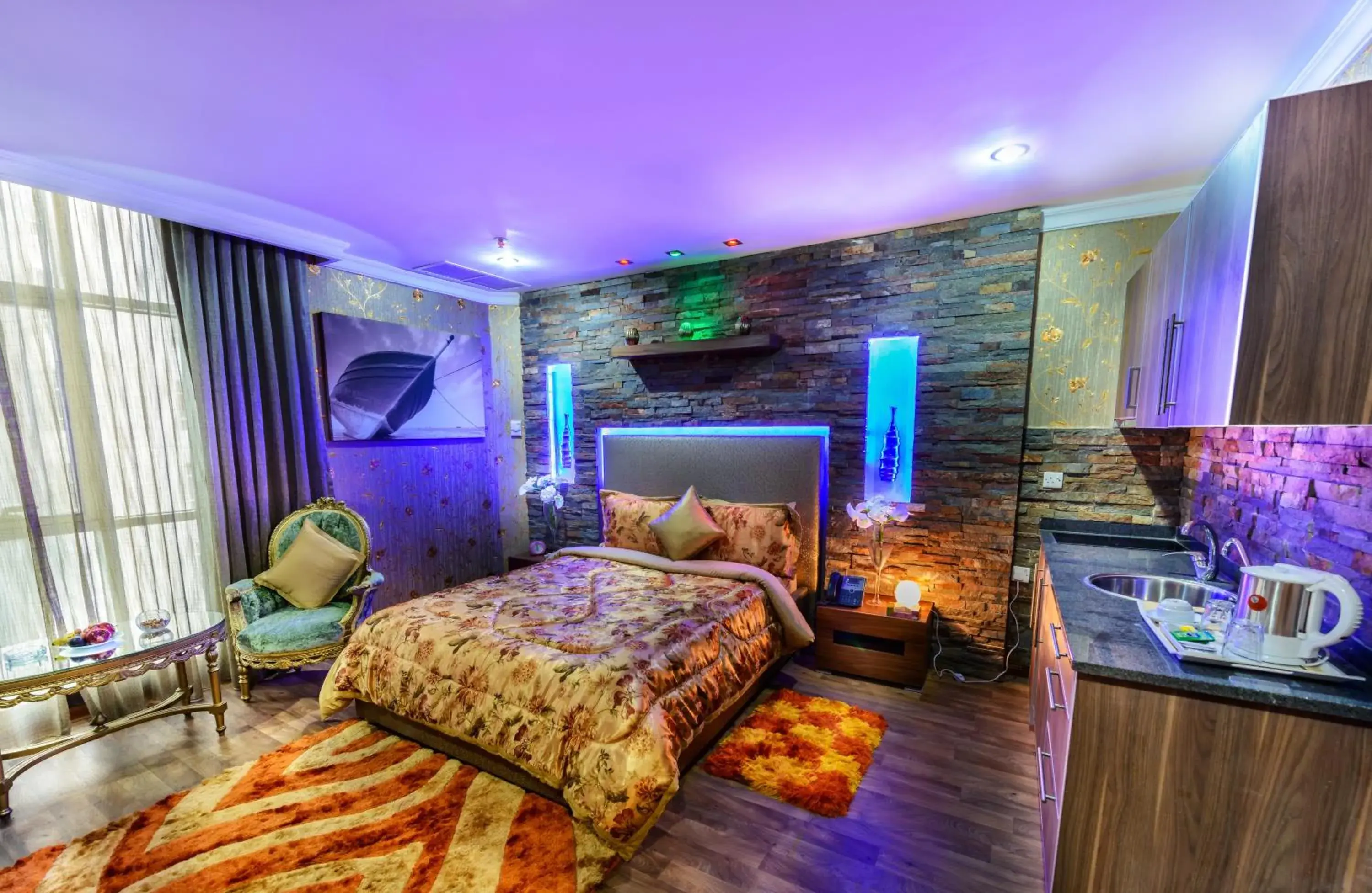 Bed in Bravo Royal Hotel Suites Bed in Bravo Royal Hotel Suites