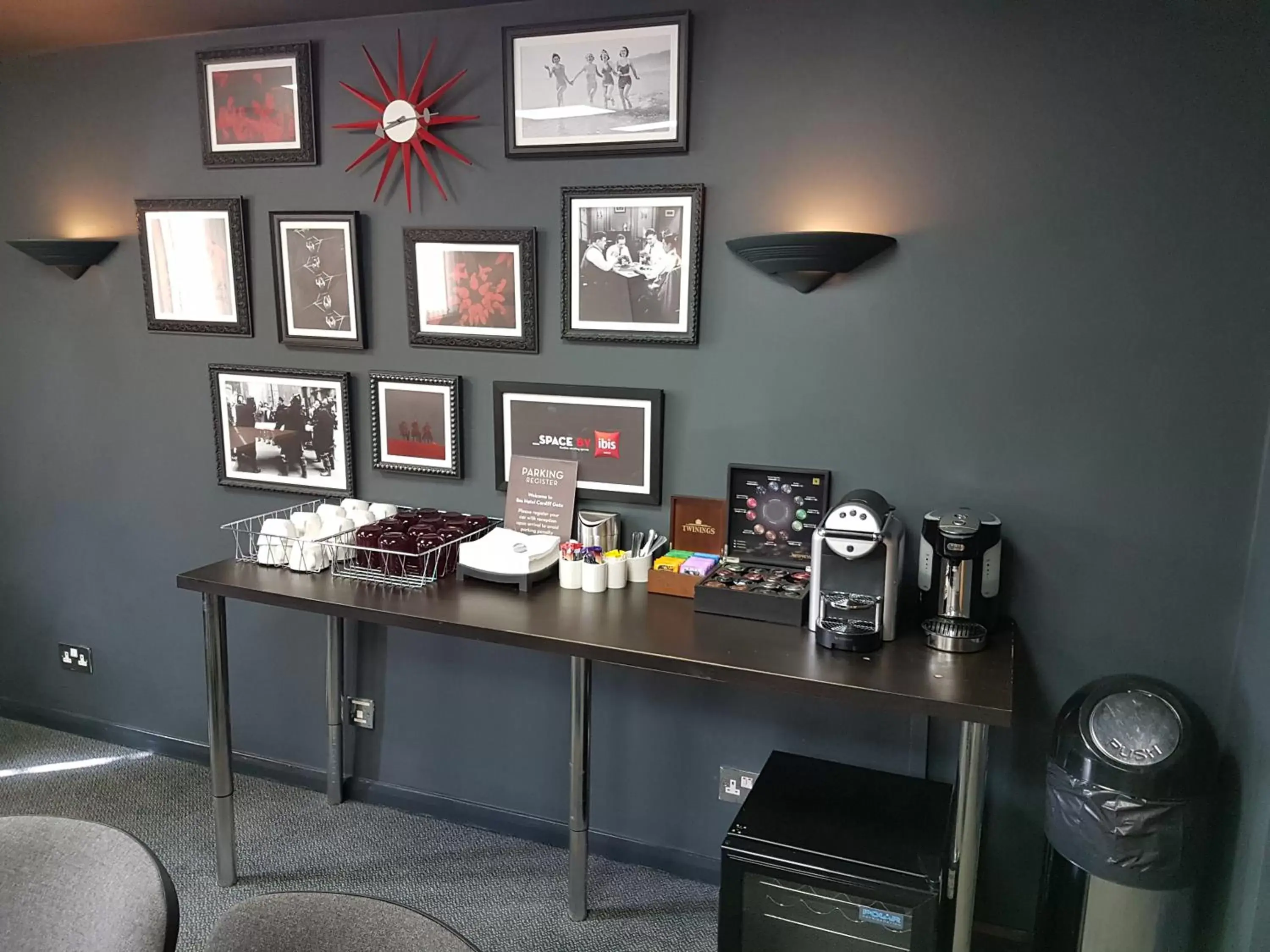 Coffee/tea facilities in ibis Cardiff Gate - International Business Park