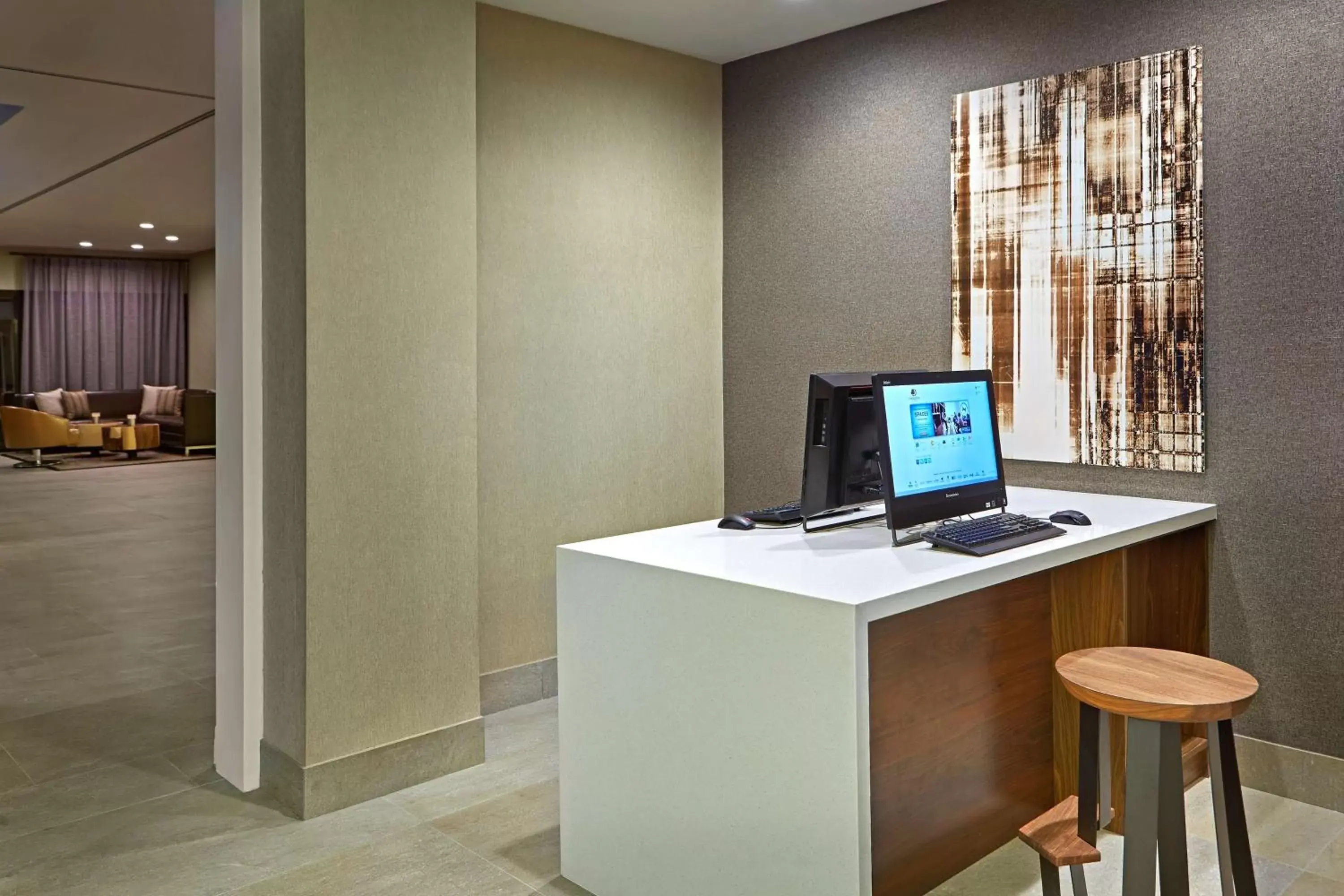 Business facilities in DoubleTree by Hilton Golf Resort Palm Springs