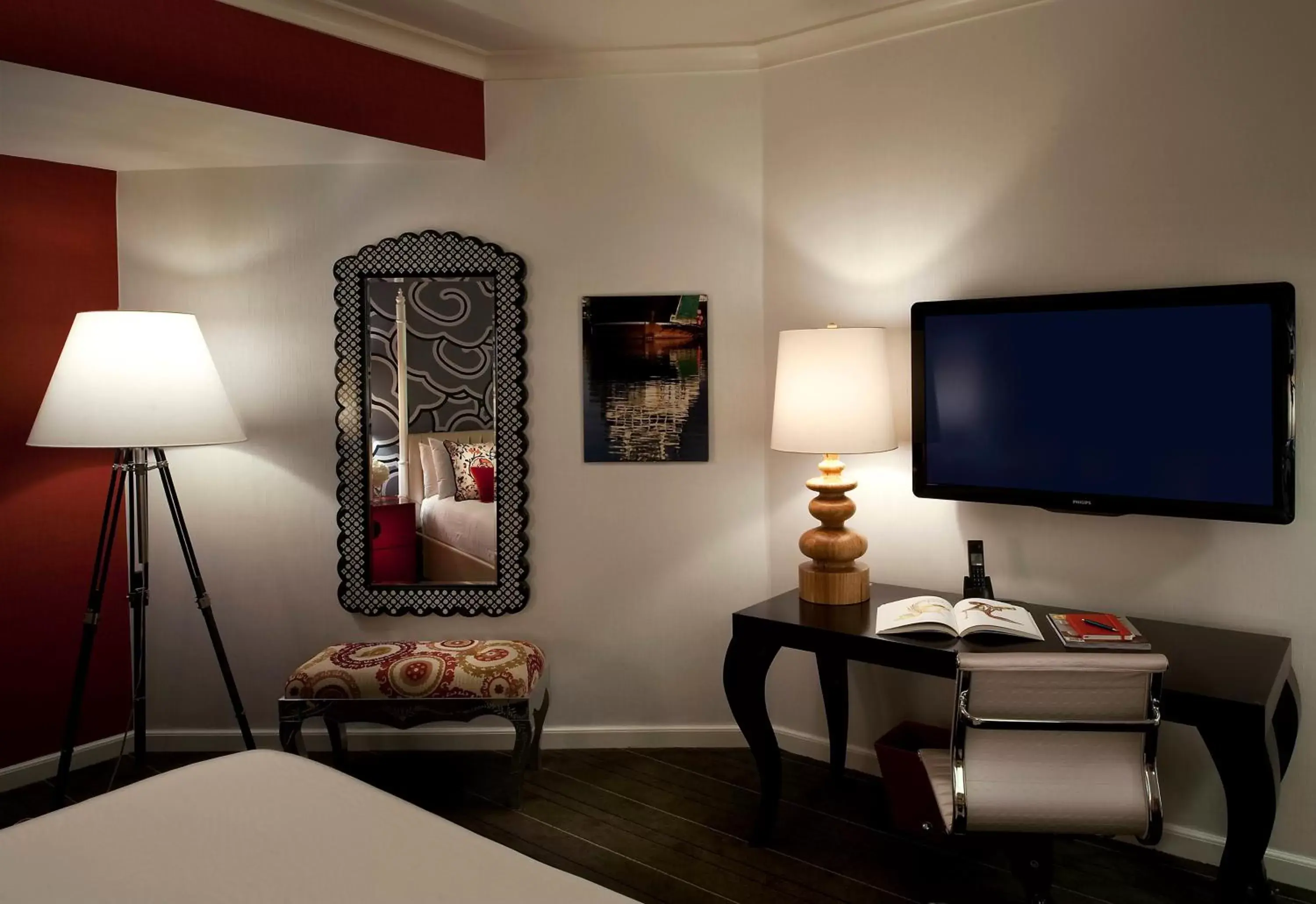 Photo of the whole room, TV/Entertainment Center in Kimpton Hotel Monaco Seattle, an IHG Hotel