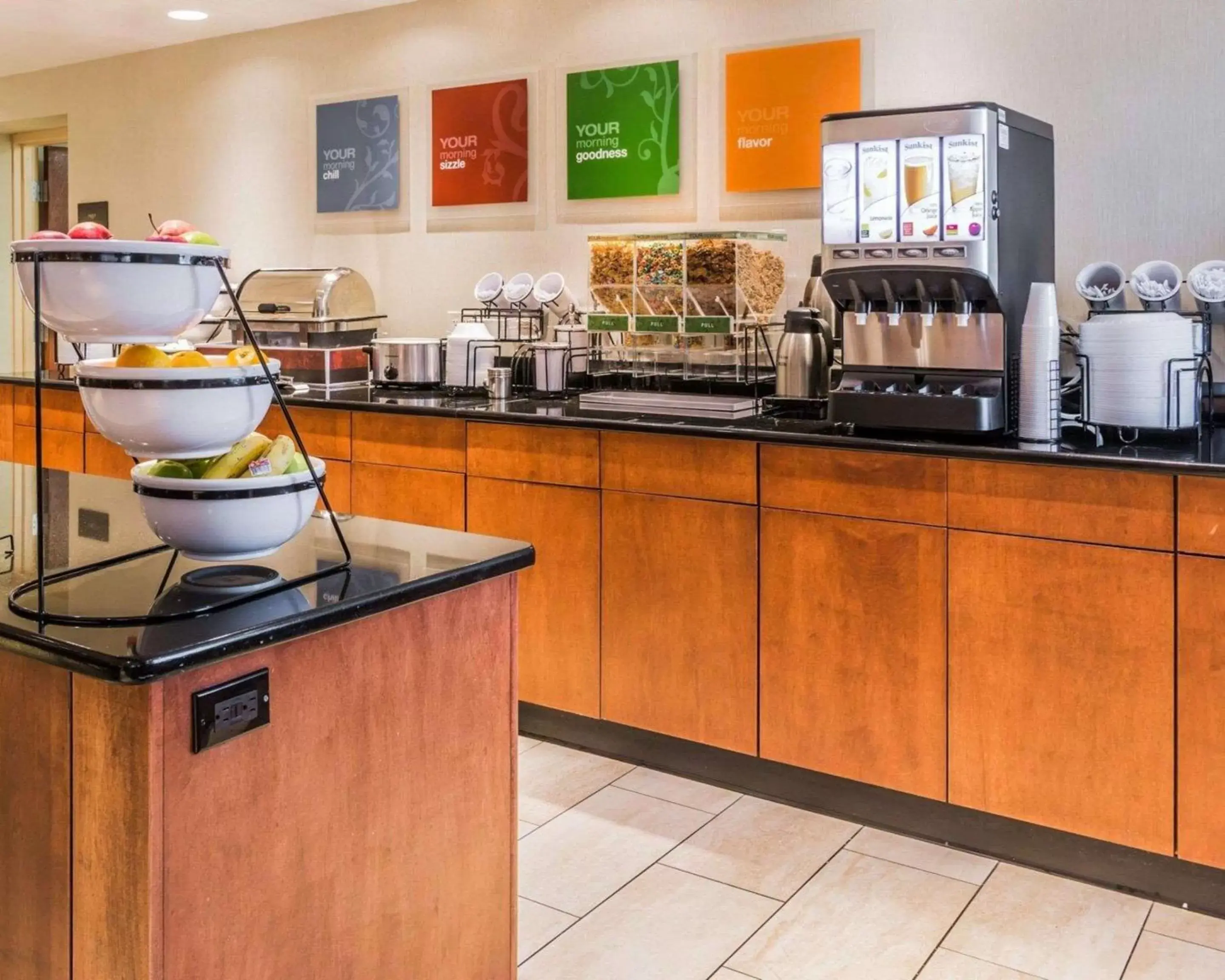 Restaurant/places to eat in Comfort Inn Plymouth