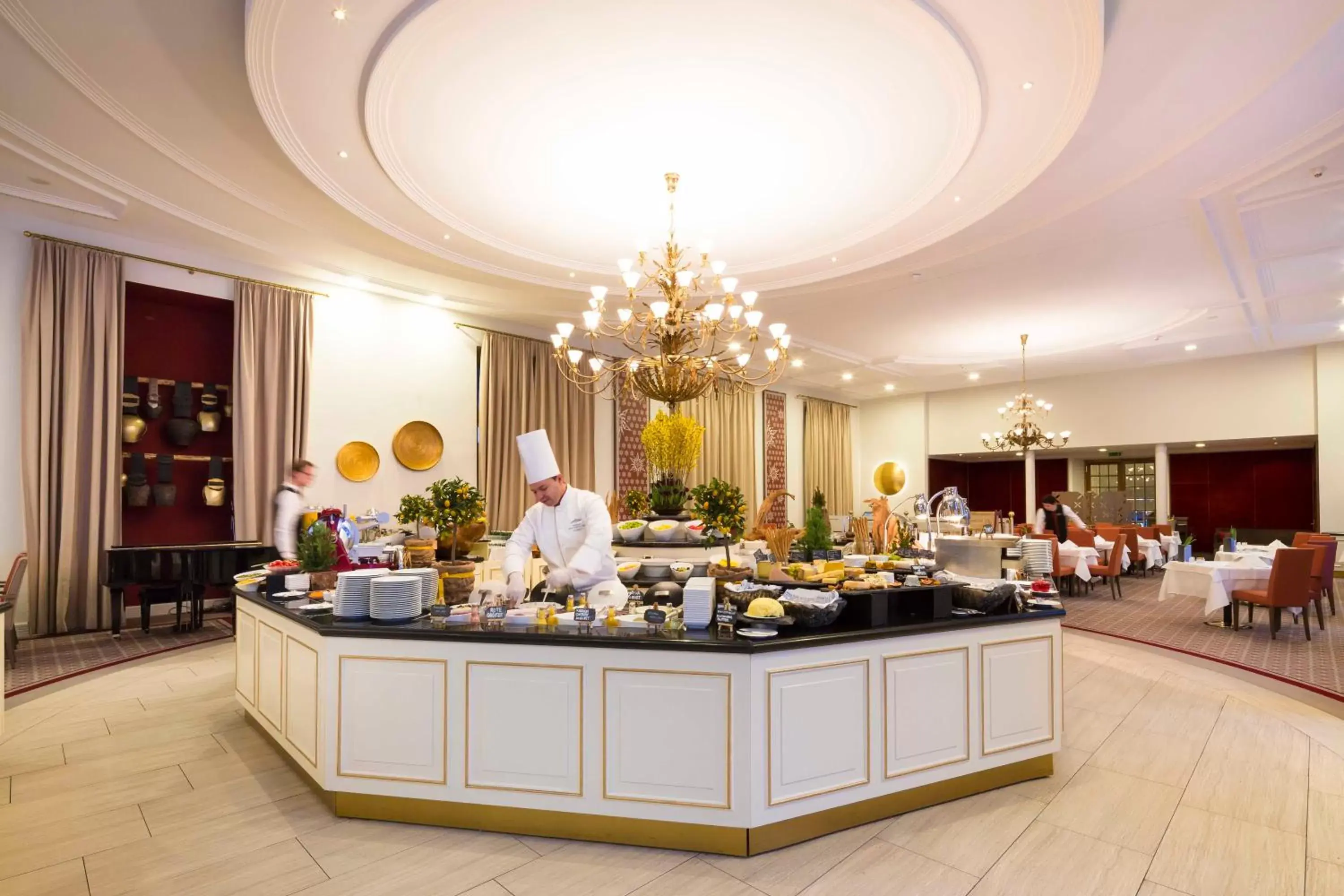 Buffet breakfast, Restaurant/Places to Eat in Grand Hotel des Bains Kempinski