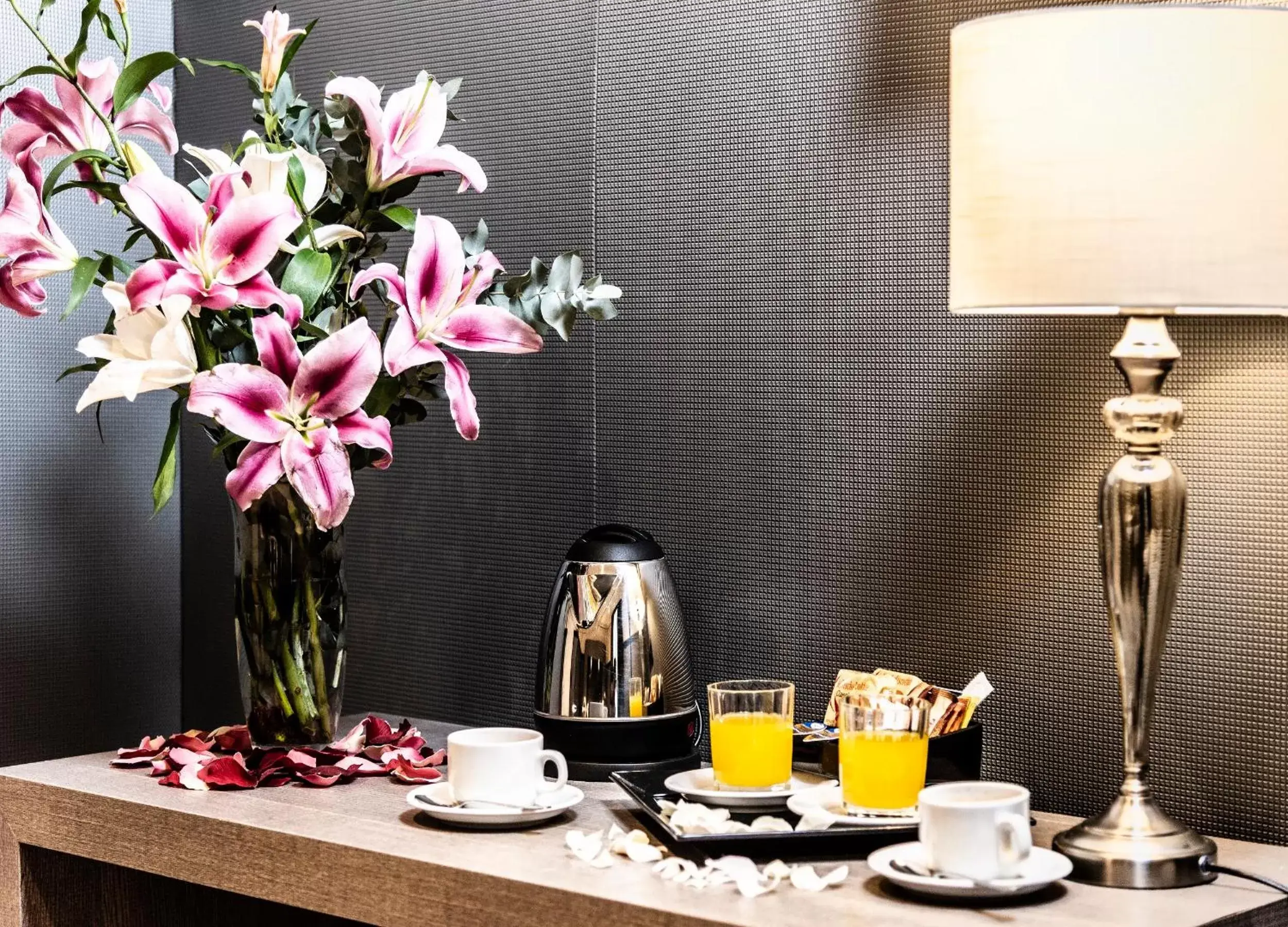 Coffee/tea facilities in Dharma Style Hotel & Spa