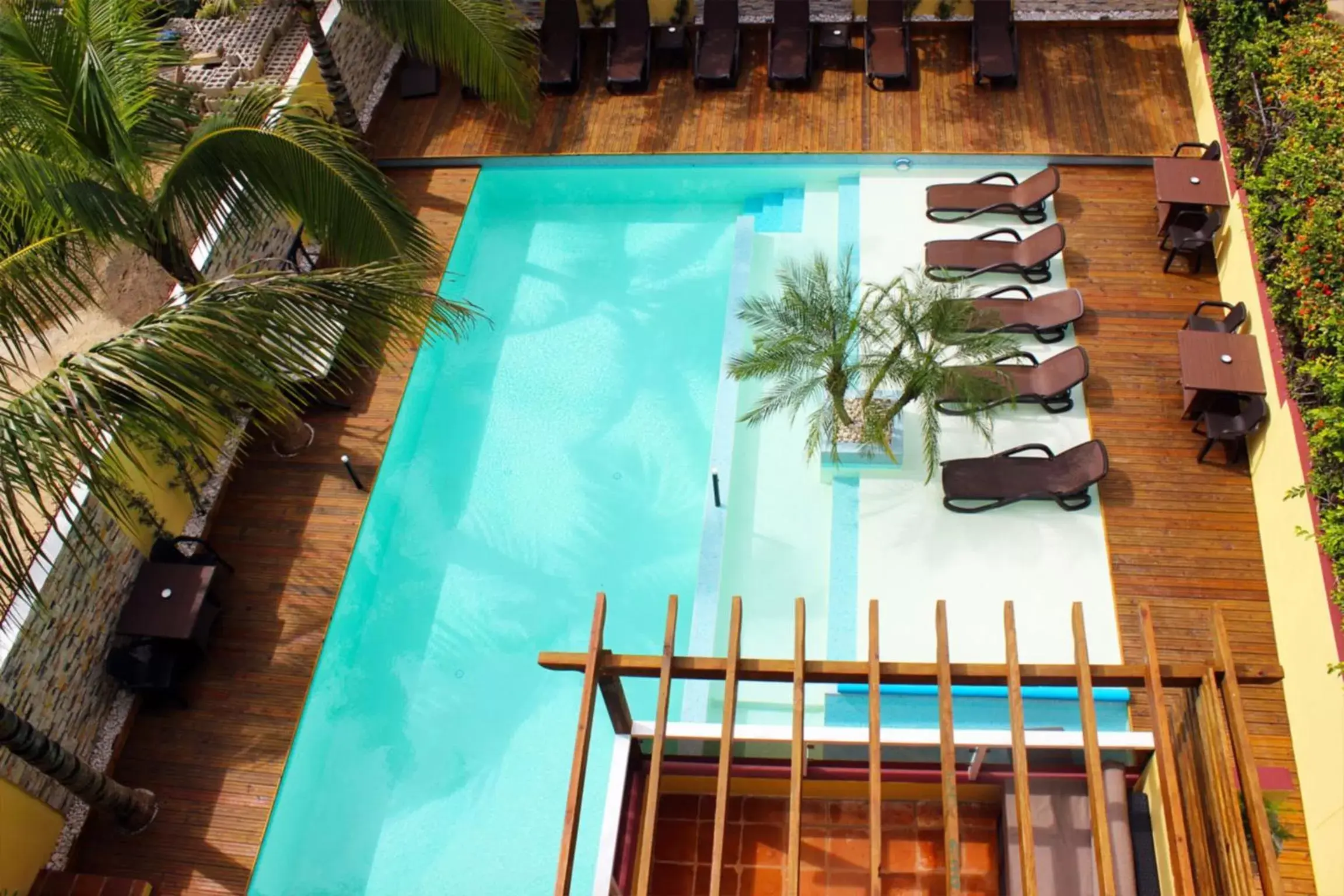 Balcony/Terrace, Pool View in Sosua Inn Hotel