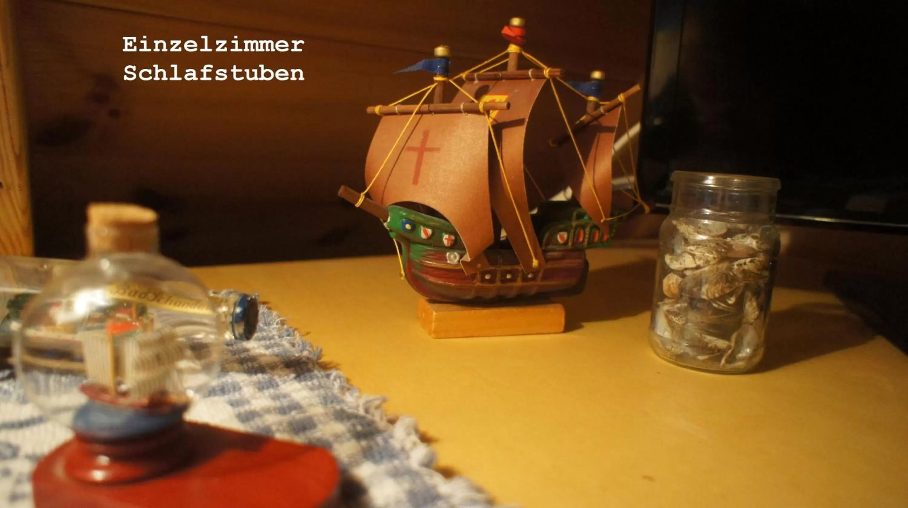 Decorative detail in Exempel Schlafstuben und Quartier Langer Hals