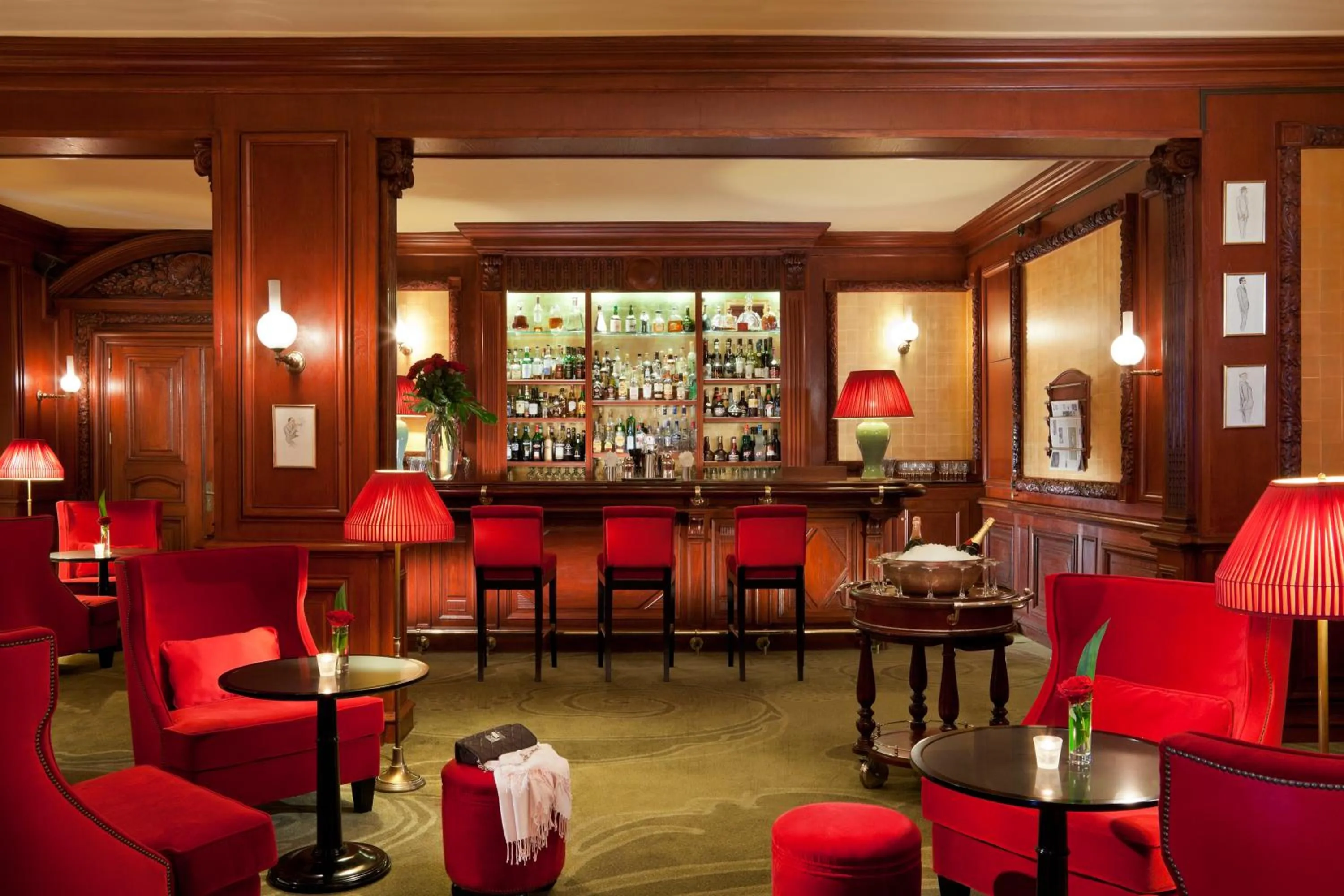 Restaurant/places to eat in Hôtel Barrière Le Royal Deauville