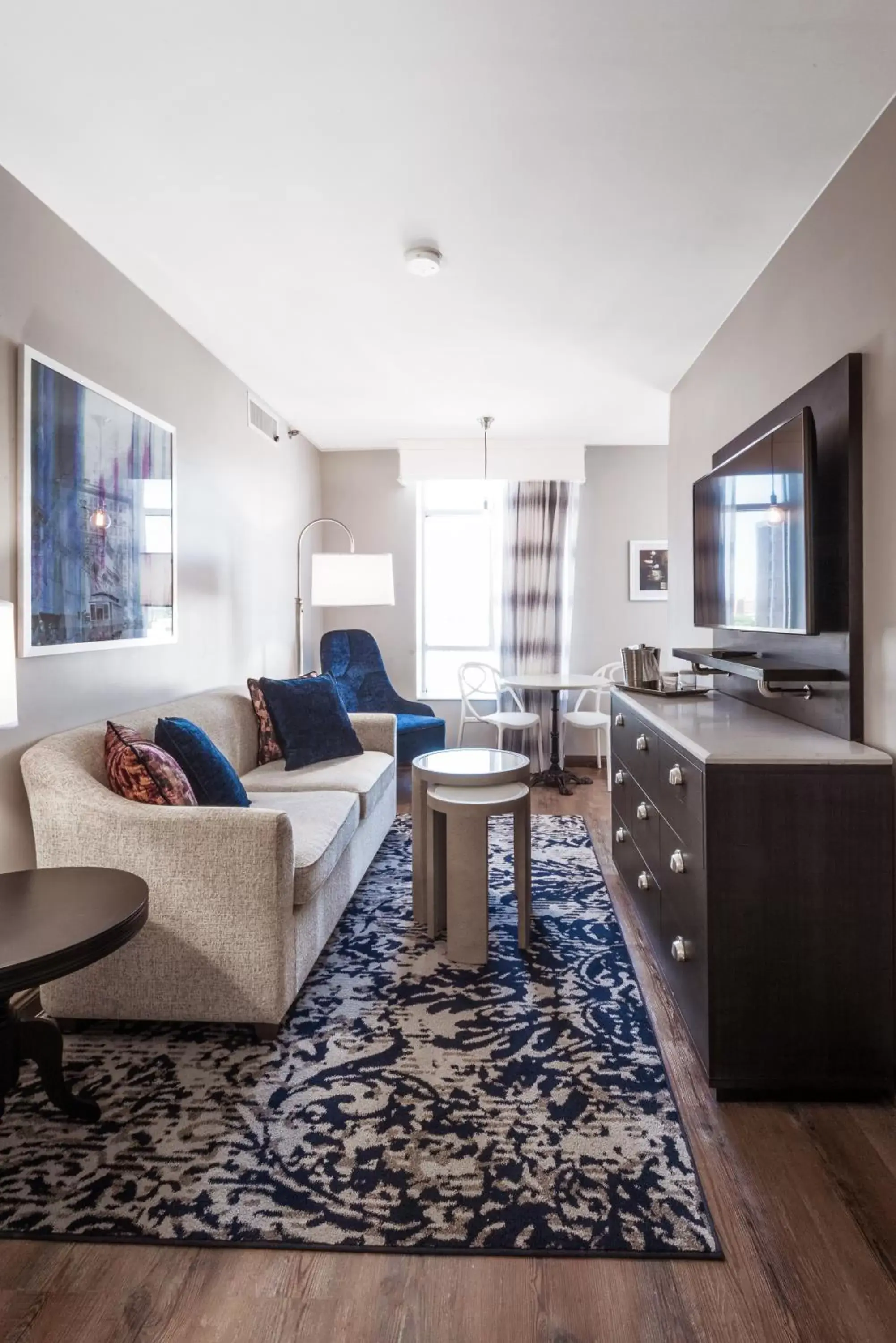 TV and multimedia, Seating Area in Hotel Indigo - Birmingham Five Points S - UAB, an IHG Hotel