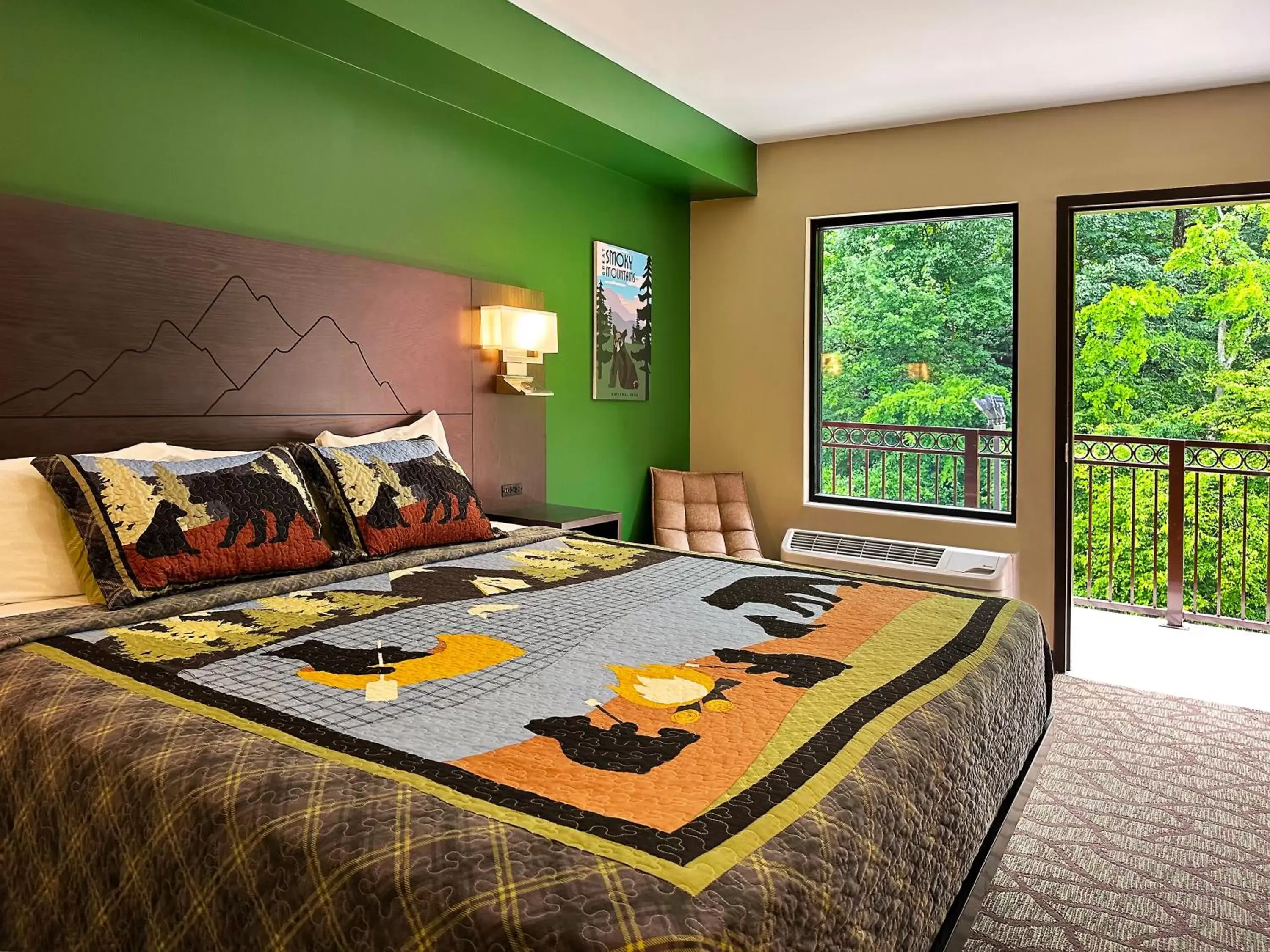 Bedroom, Bed in Country Cascades Waterpark Resort