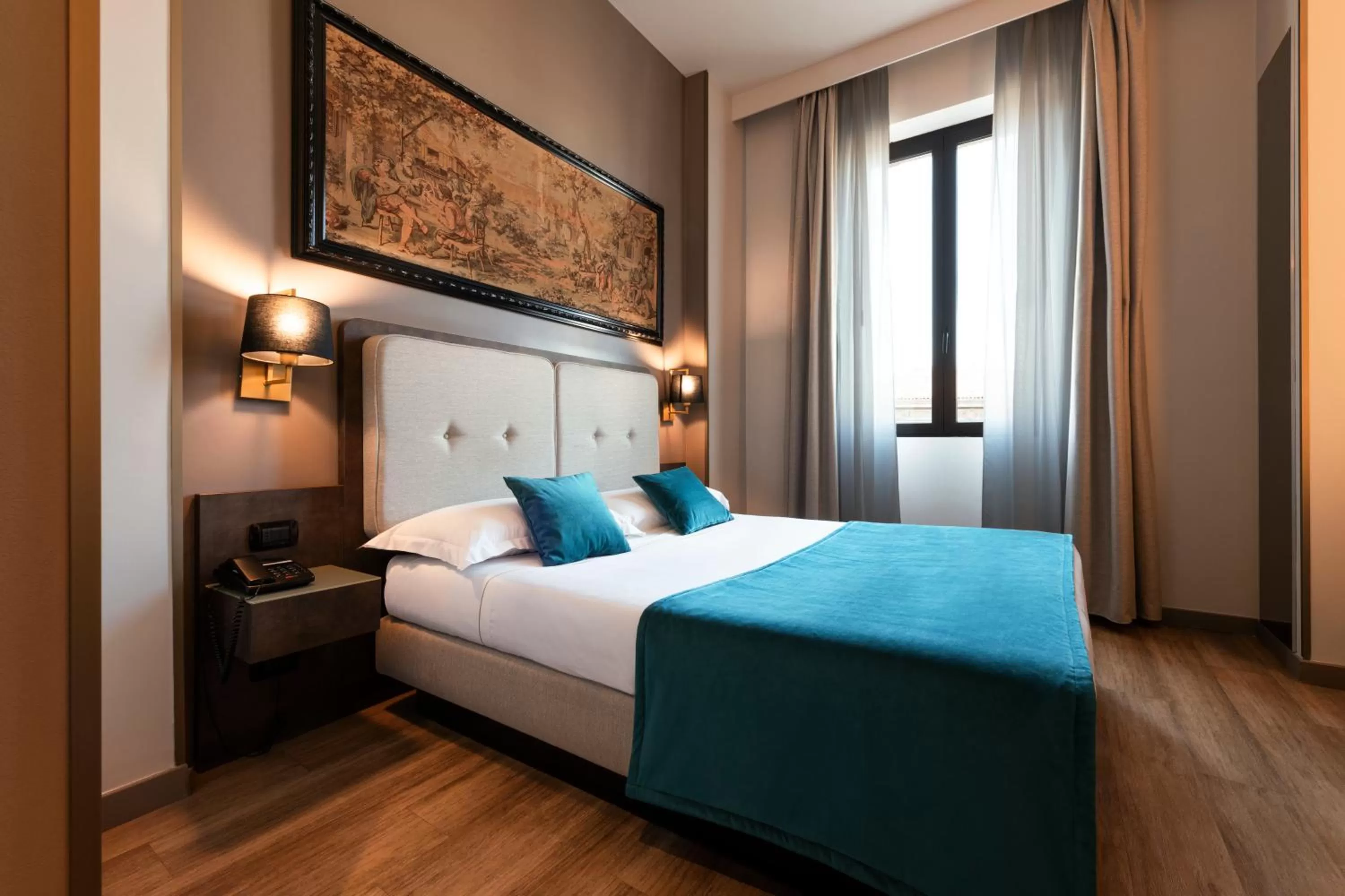 Photo of the whole room, Bed in Mokinba Hotels King