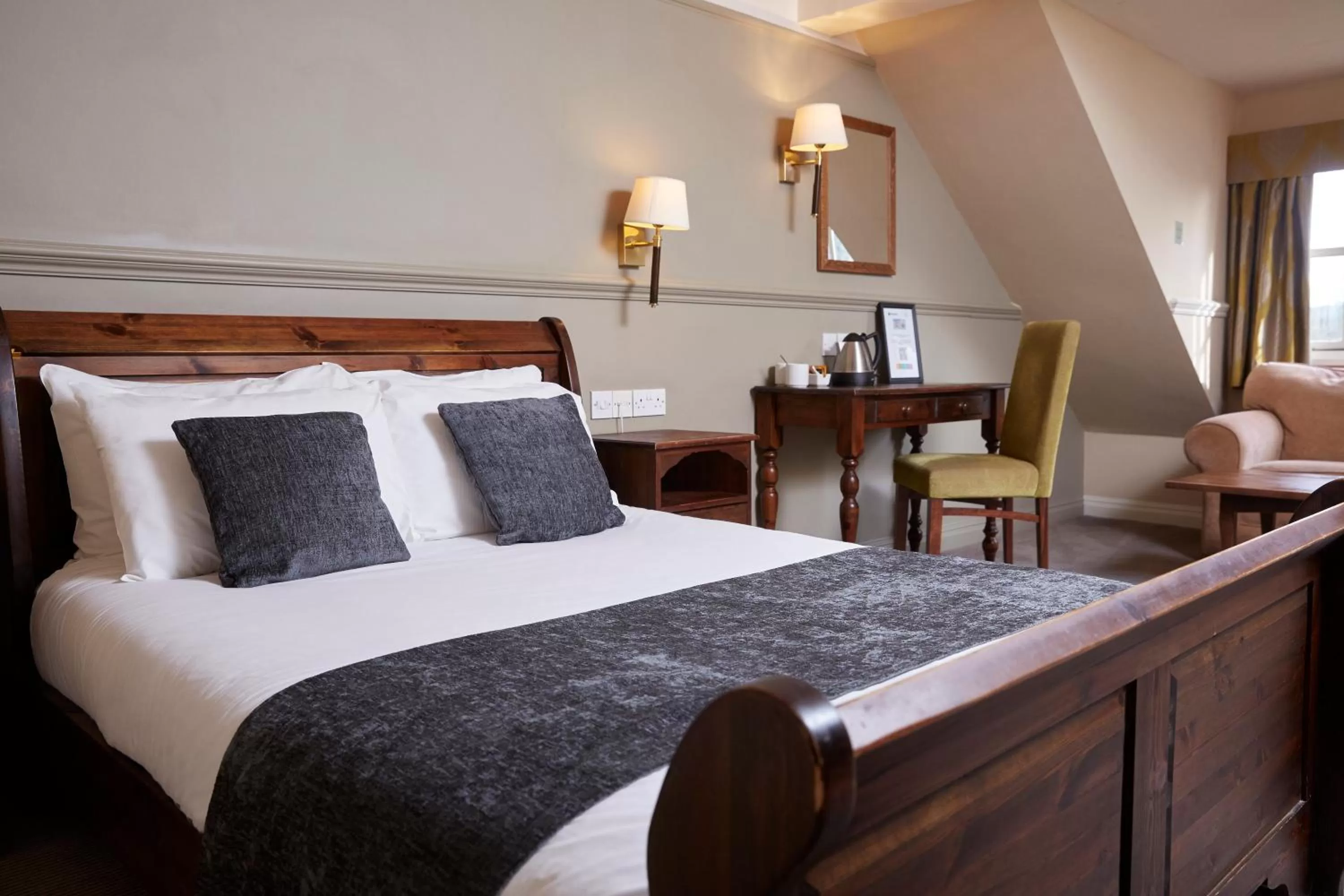 Bedroom, Bed in Dog House by Chef & Brewer Collection