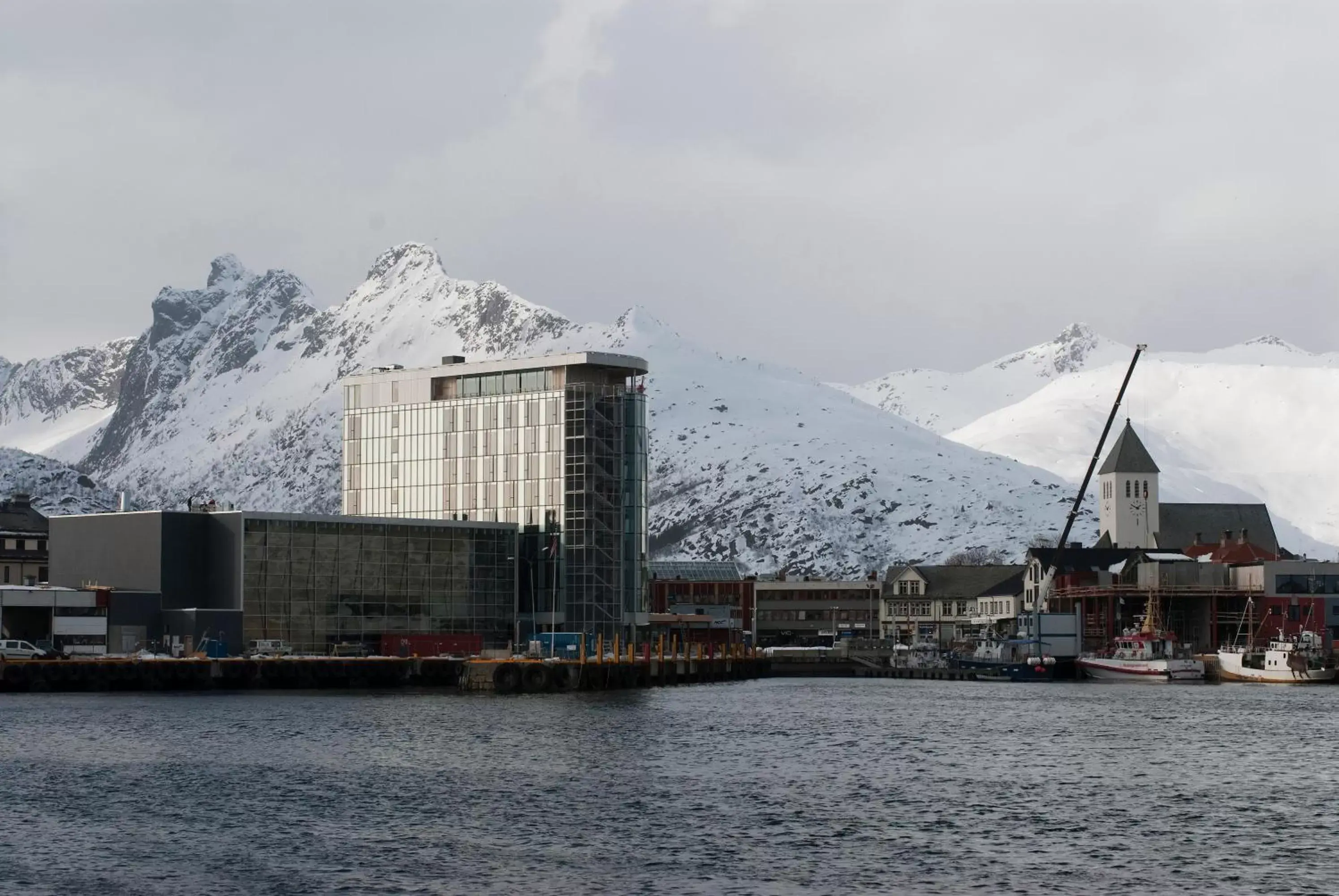 Facade/entrance, Property Building in Thon Hotel Lofoten