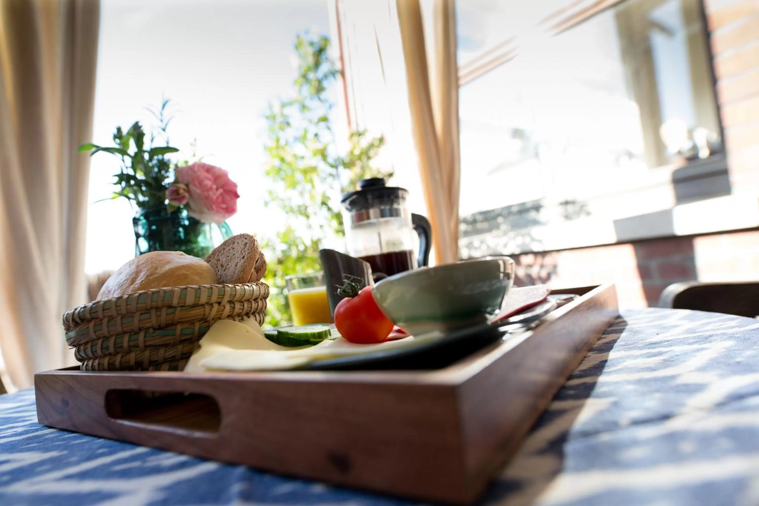 Breakfast in Liegen;schaft Guesthouse