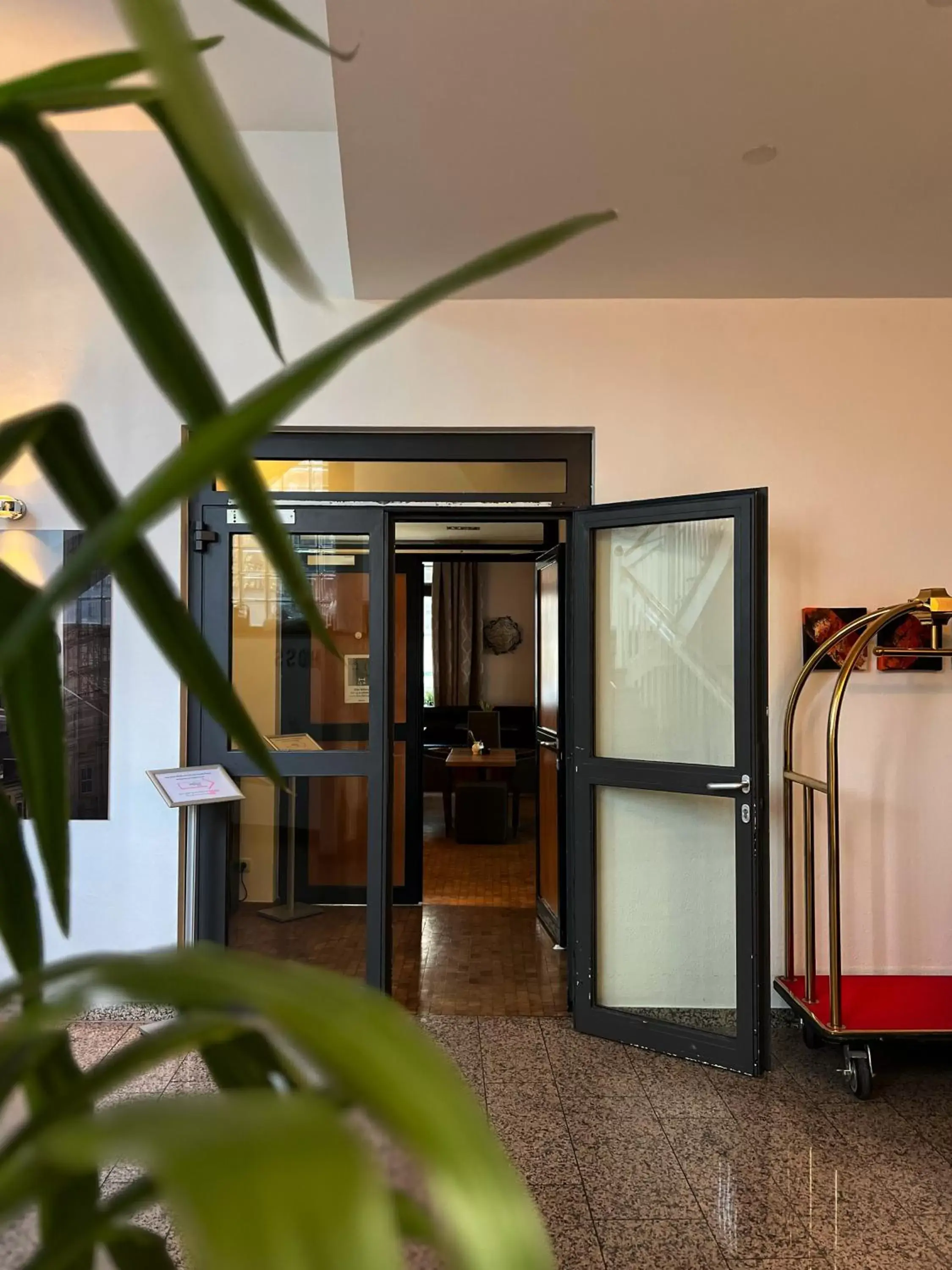 Property building, Bed in Hotel Prinz Property building, Bed in Hotel Prinz