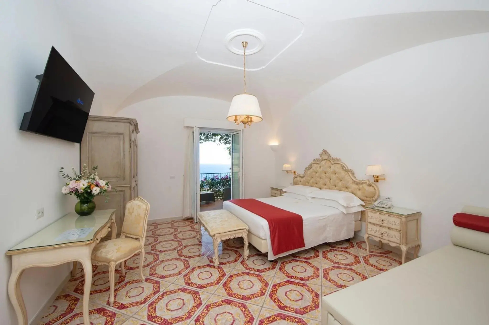 Bedroom, Bed in Hotel Pellegrino
